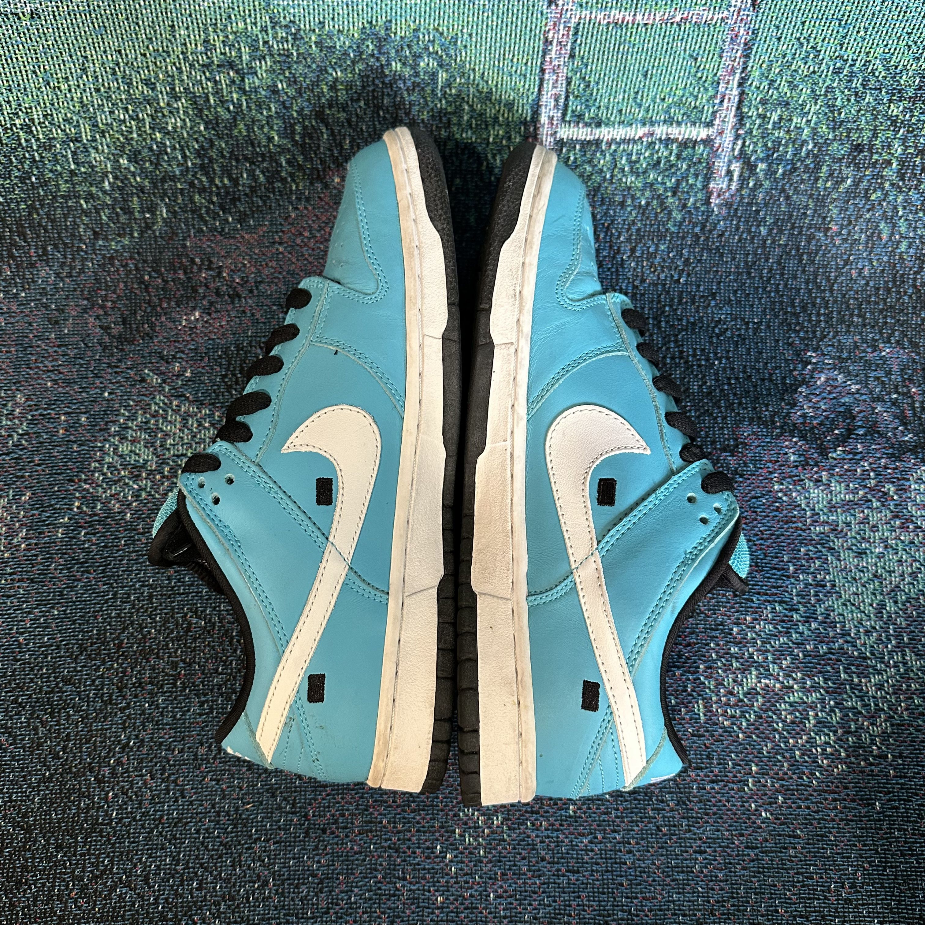 Nike SB Nike SB Dunk Low Blue Bird Tokyo Taxi Size US 8 / EU 41 - 6 Thumbnail