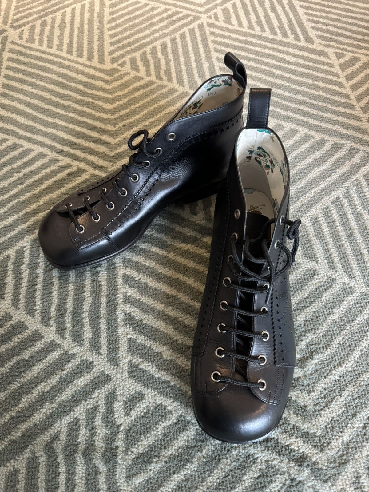 Gucci GUCCI PERFORATED LEATHER JAKARTA BOOTS Size US 9 / EU 42 - 1 Thumbnail