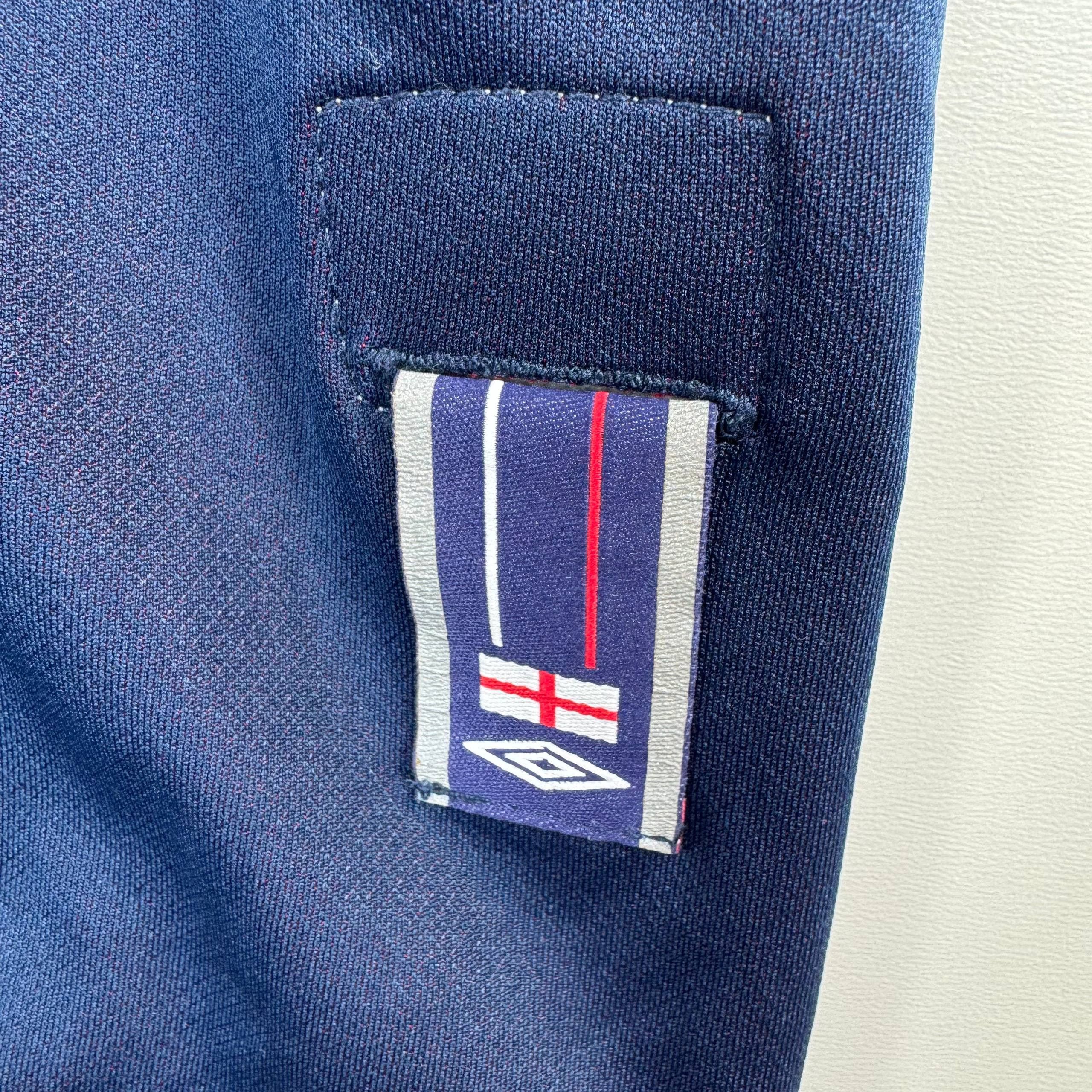Umbro Umbro England Reversible Jersey Red Navy 2000s Mens Size S Size US S / EU 44-46 / 1 - 7 Thumbnail