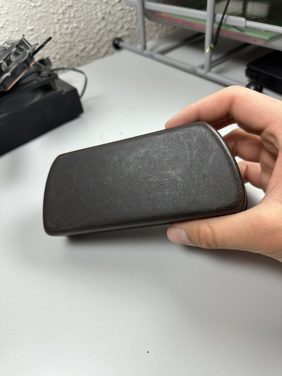 Moscot Moscot Eyeglasses Case – Brown Leather Look (Hard Case) Size ONE SIZE - 3 Thumbnail