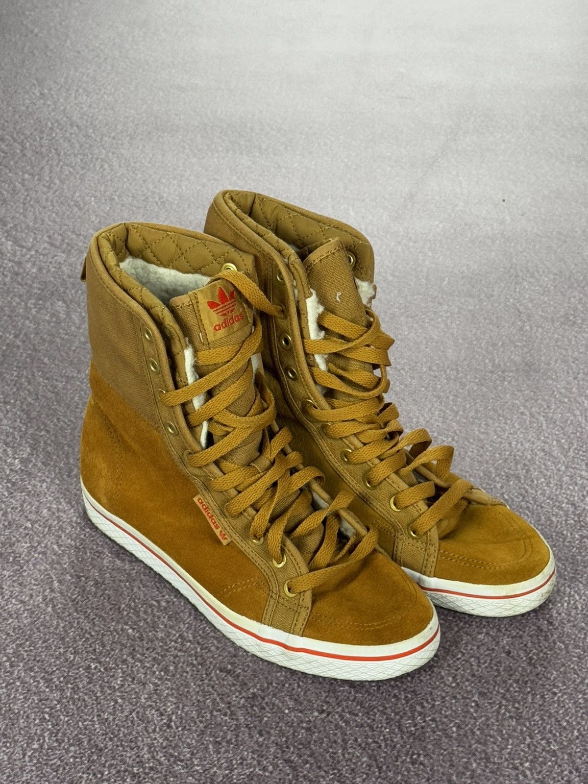 Adidas Y2K 00s Aesthetic Adidas Glamour Faux Fur Hi-Top Sneakers Size US 8 / IT 38 - 3 Thumbnail