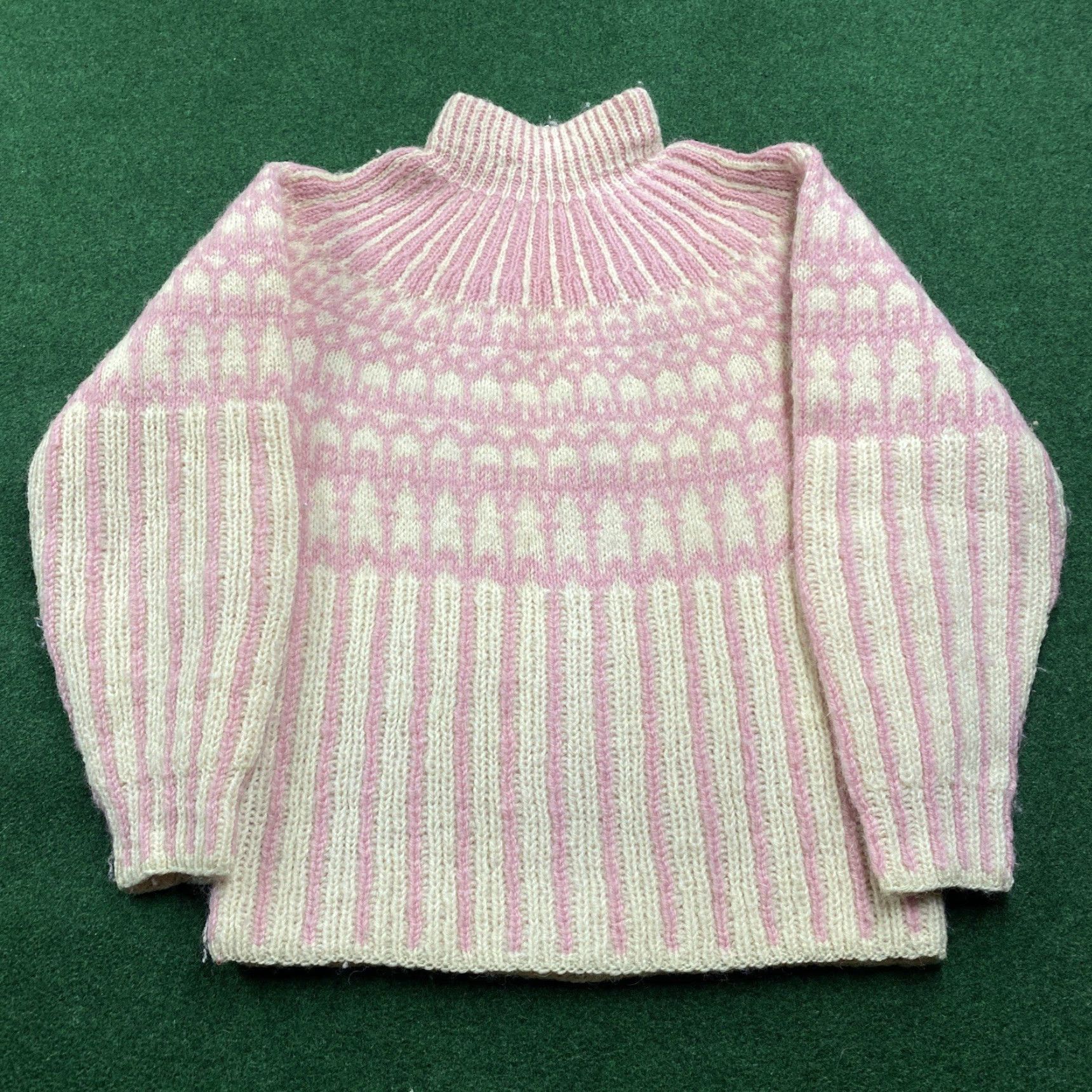 Pinko VINTAGE Prange Wool Sweater Mens S Pink 70S Knit Heavyweight Thick Sweatshirt Crew Neck Long Sleeve Wool Pink Logo 80s 90s Retro Mens S Sweatshirt Size US S / EU 44-46 / 1 - 4 Thumbnail