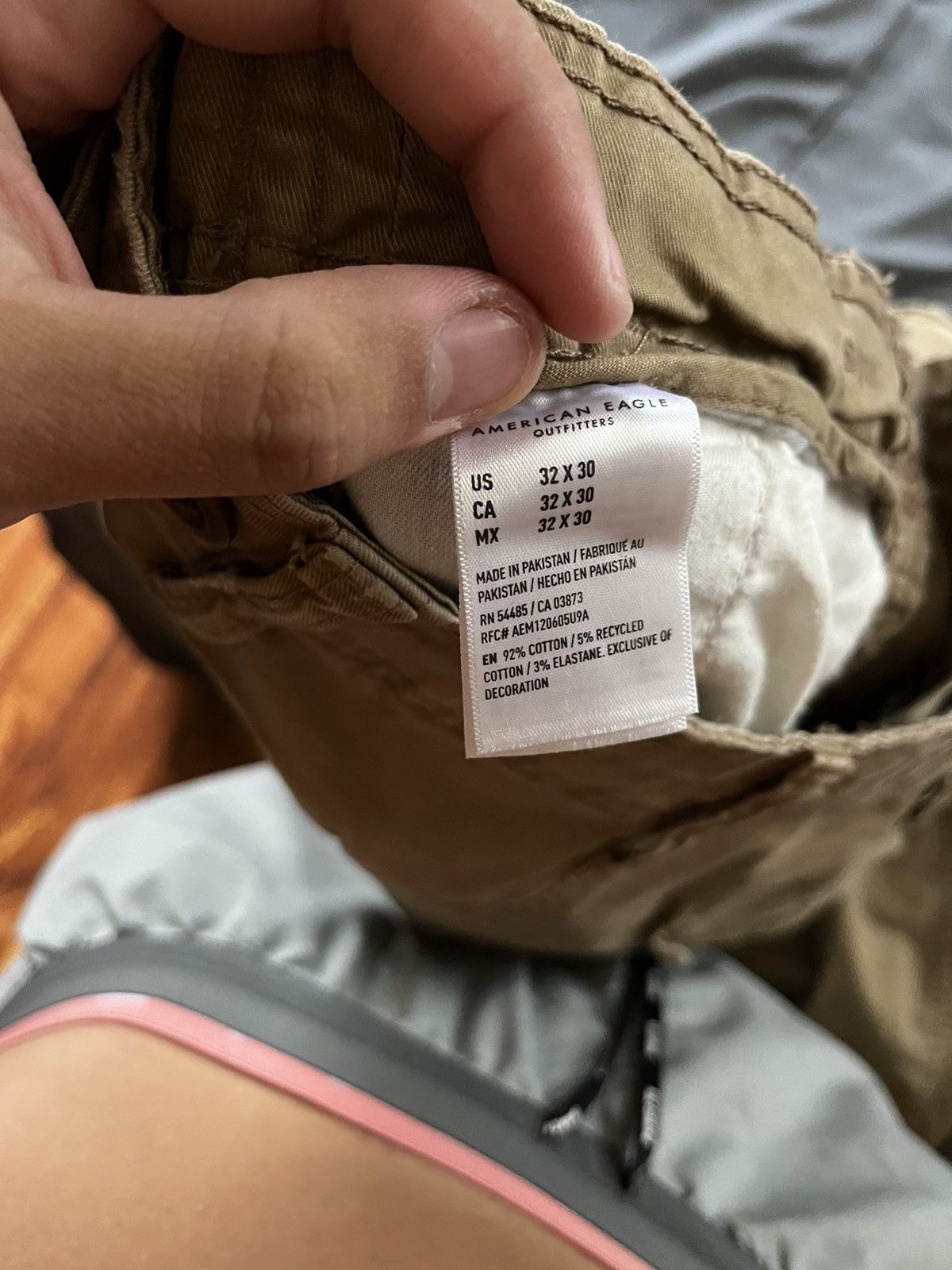 American Eagle Outfitters Kaki Cargo Pants Size US 32 / EU 48 - 6 Thumbnail