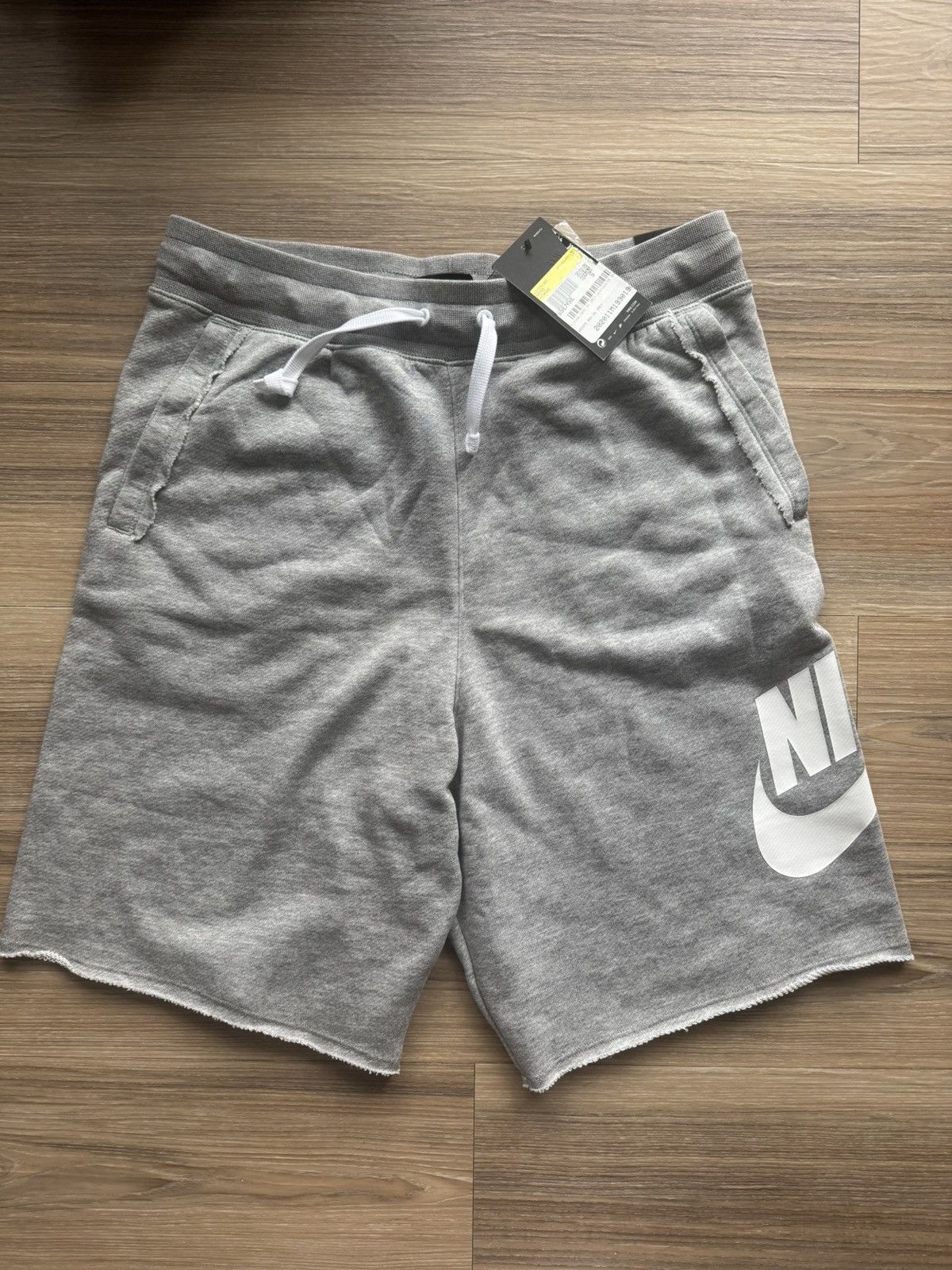 Nike Brand New Gray Nike Swoosh Shorts Size Small AR2375-064 Size US 32 / EU 48 - 1 Thumbnail