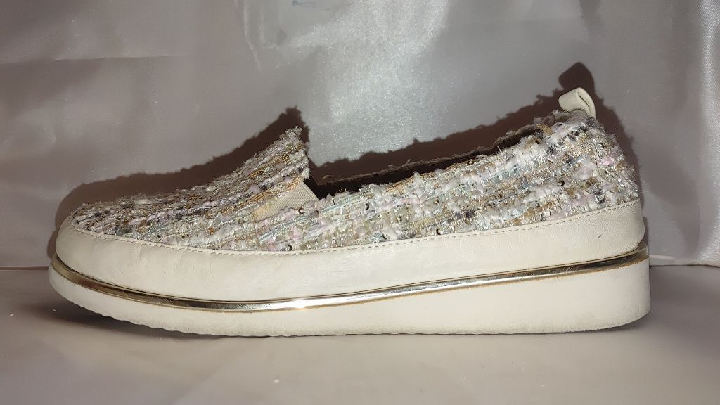 Ron White Ron White Sha-Nell Slip On Shoes in Champagne Size 39 Size US 8.5 / IT 38.5 - 6 Thumbnail