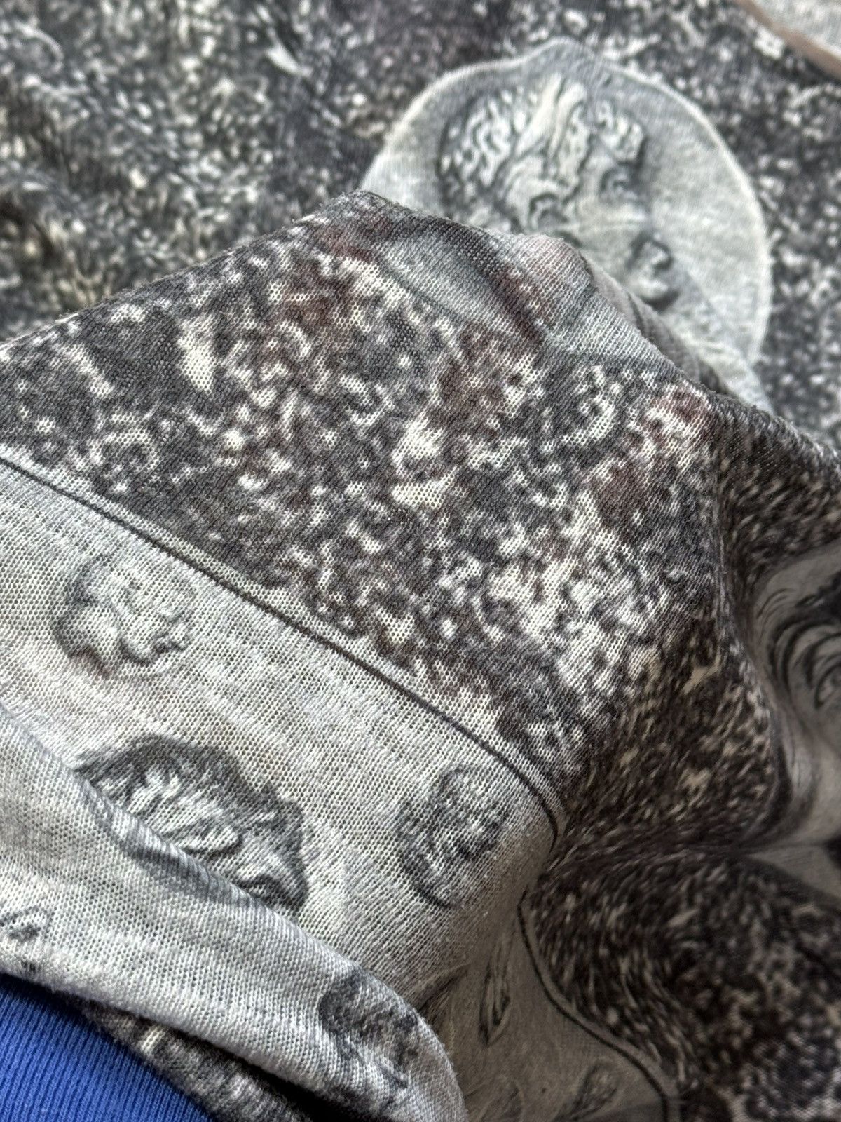 Vintage VINTAGE MESH COIN PRINTED TEE SHIRT Size M / US 6-8 / IT 42-44 - 4 Thumbnail