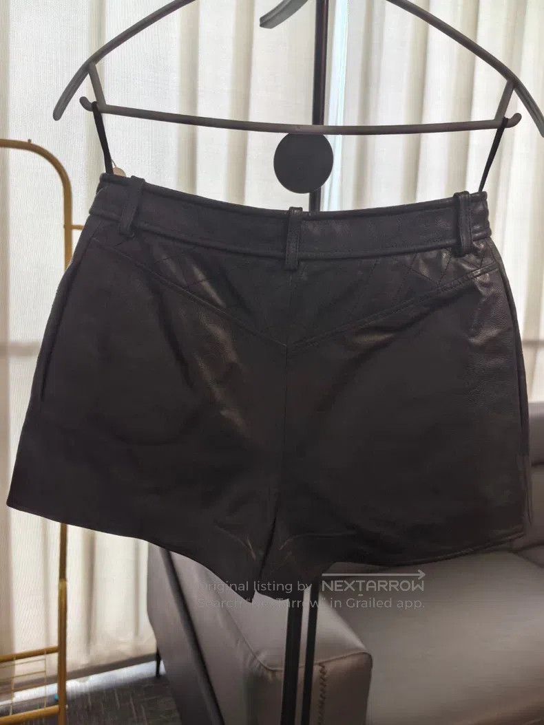 Chanel Chanel Leather pants Size 42" / US 20 - 2 Thumbnail