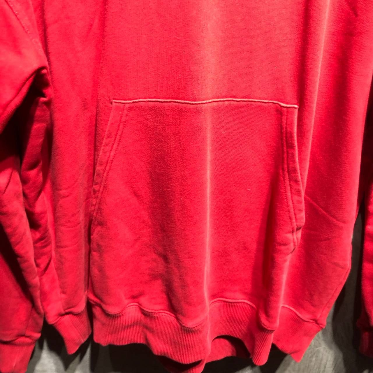 Givenchy Givenchy Distressed Logo pull over hoodie Size US XL / EU 56 / 4 - 5 Thumbnail