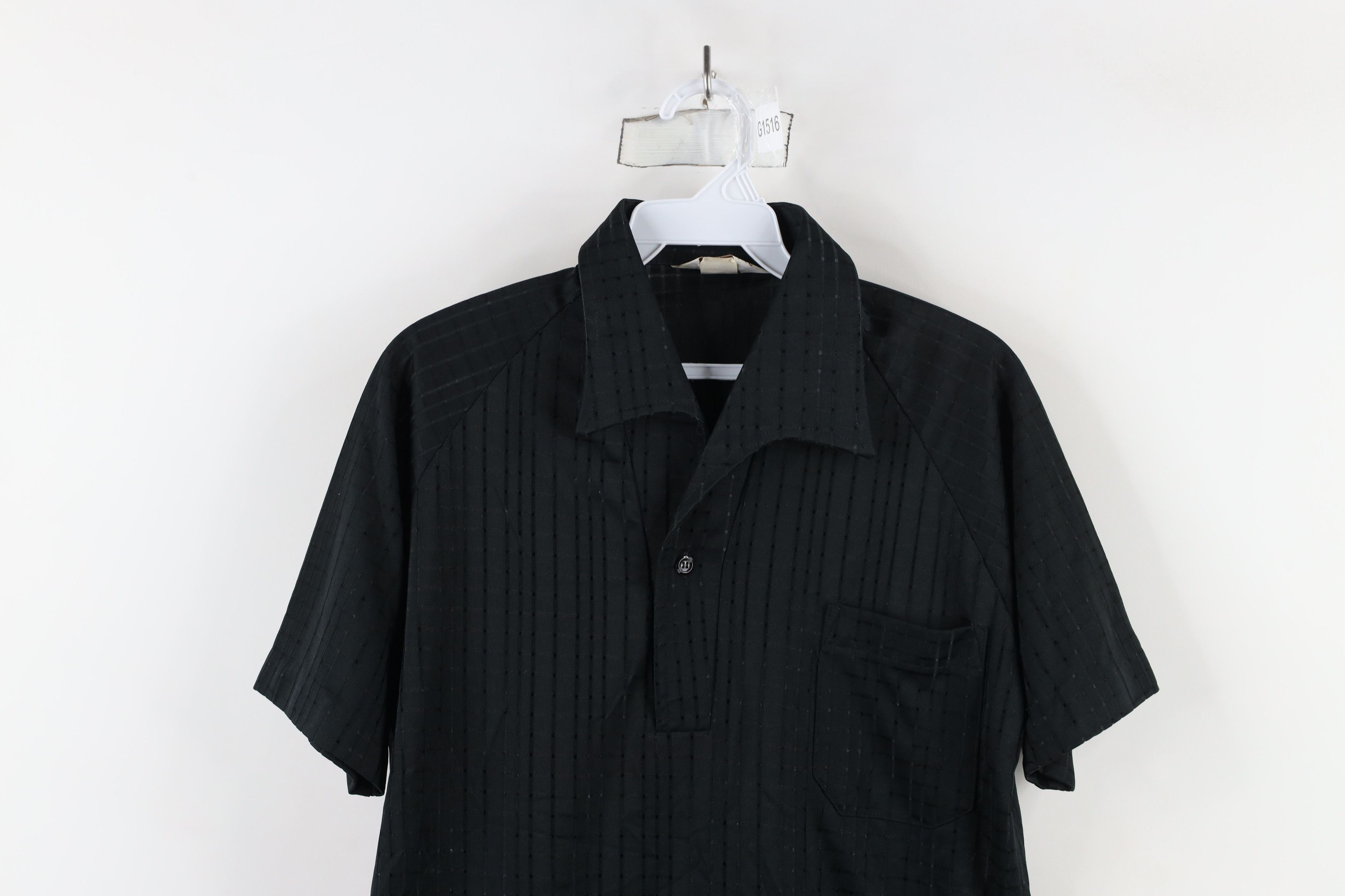 Vintage Vintage 70s Streetwear Checkered Polo Shirt Black USA Size US M / EU 48-50 / 2 - 2 Thumbnail