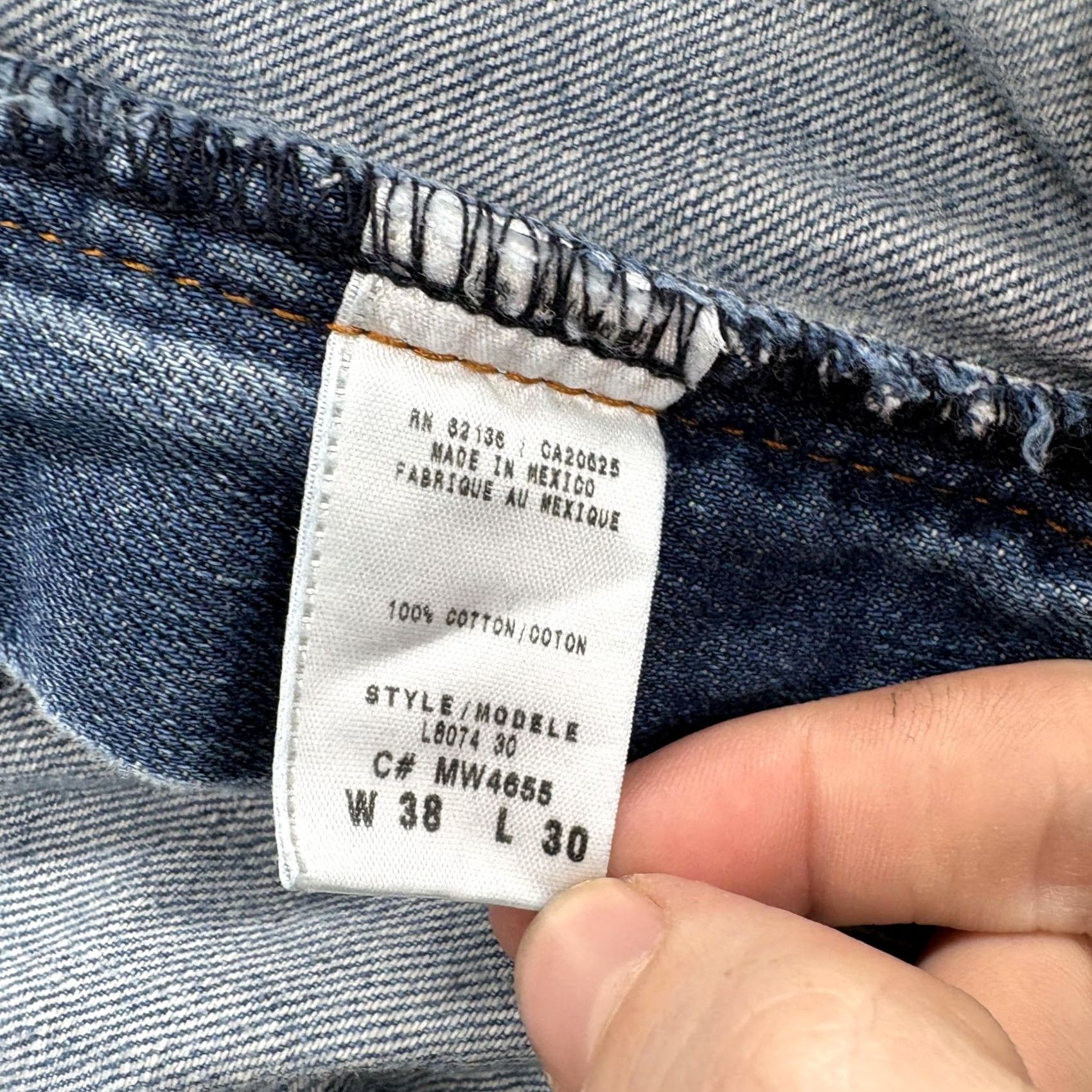 Guess Guess The Cliff Loose Fit Jeans Mens 38x30 Blue Light Wash Distressed Denim Y2K Size US 38 / EU 54 - 5 Thumbnail