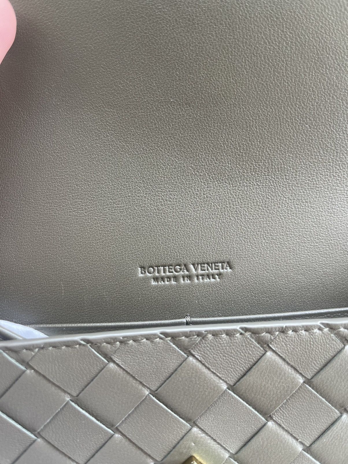 Bottega Veneta ‼️Bottega Andiamo Daisy Pouch Size ONE SIZE - 3 Thumbnail
