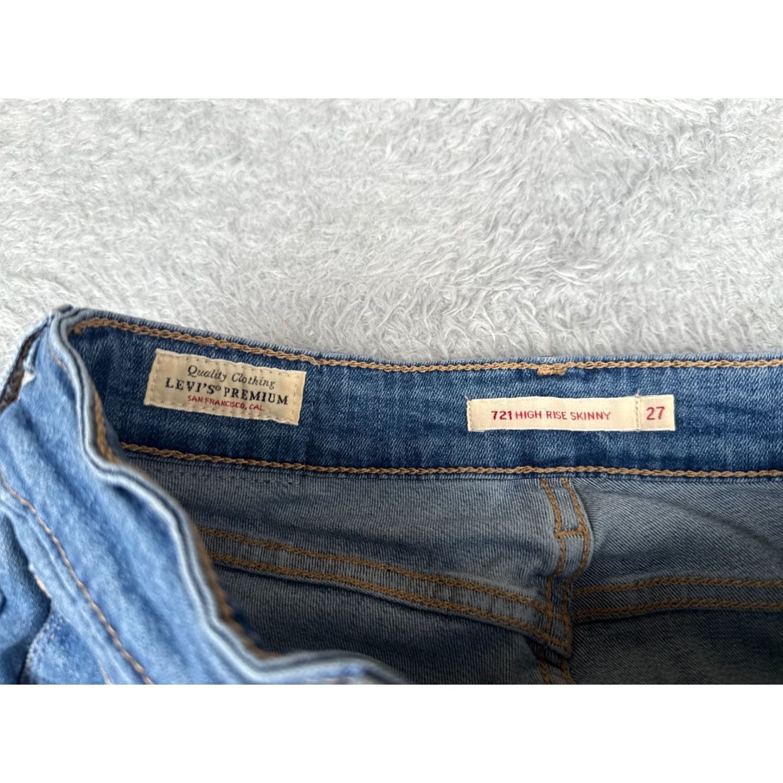 Levi's VINTAGE Levi's Jeans Women 27 Blue Denim Skinny High Rise 721 Big E Cotton 25x26 Jeans Size 27" / US 4 / IT 40 - 6 Thumbnail