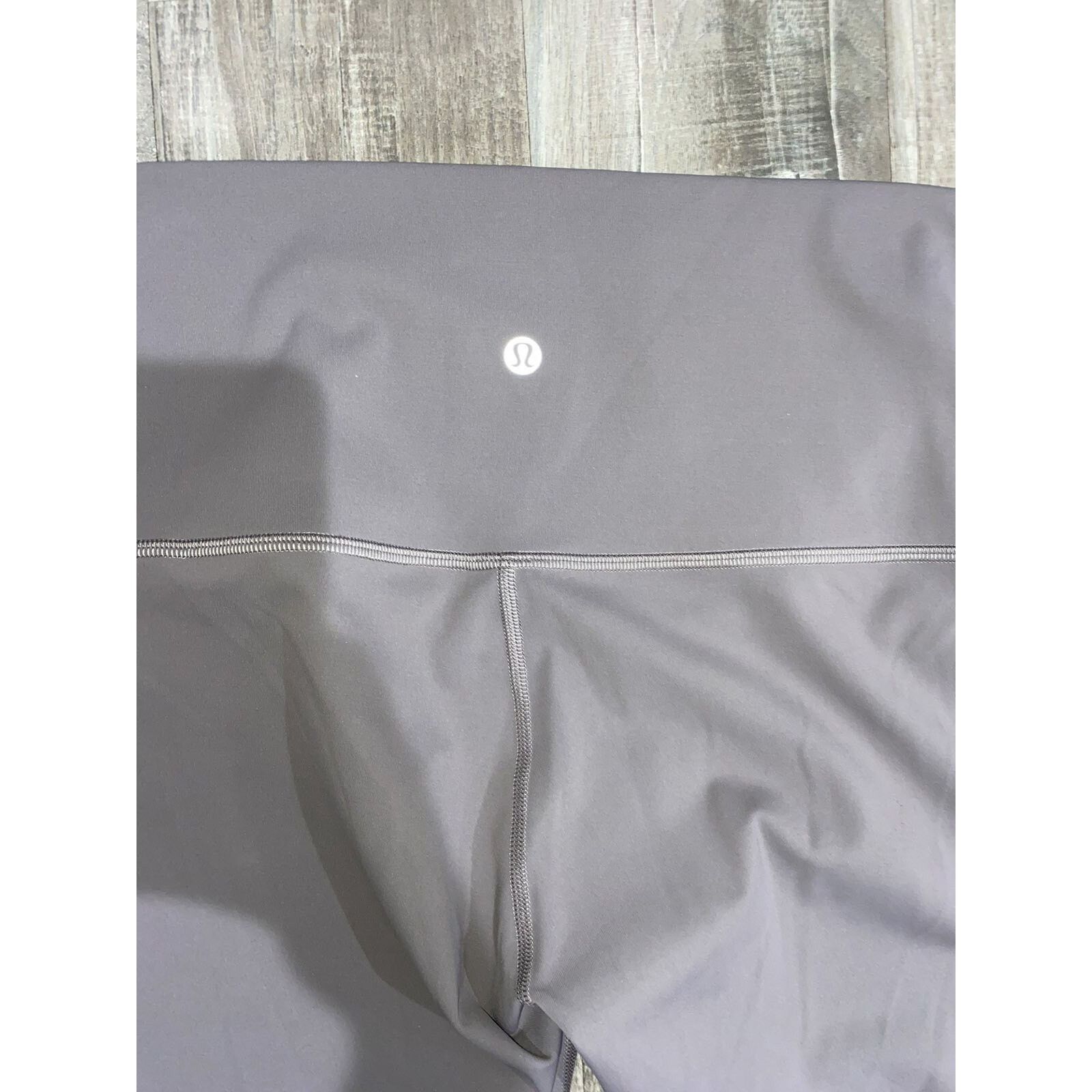 Lululemon Lululemon Fold Over Waist Leggings Size 6 Stretch A000844 Size 28" / US 6 / IT 42 - 3 Thumbnail