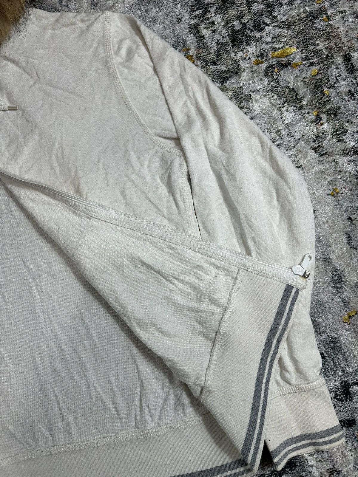 20471120 WHITE COLOUR FUR ZIP HOODIE IF SIX WAS NINE LGB STYLE Size US M / EU 48-50 / 2 - 4 Thumbnail
