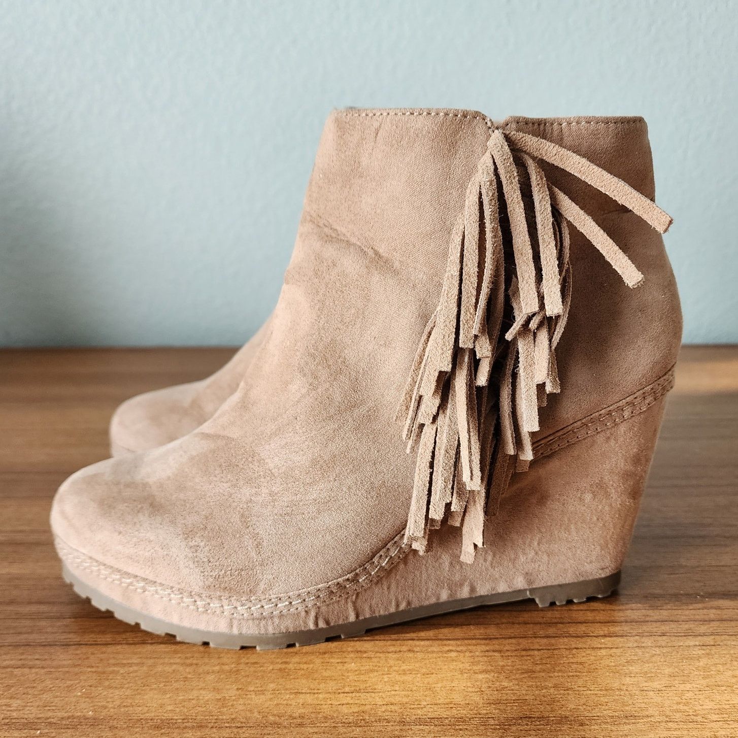 Designer Massini Faux Suede Fringe Wedge Ankle Boots Size US 8.5 / IT 38.5 - 8 Thumbnail