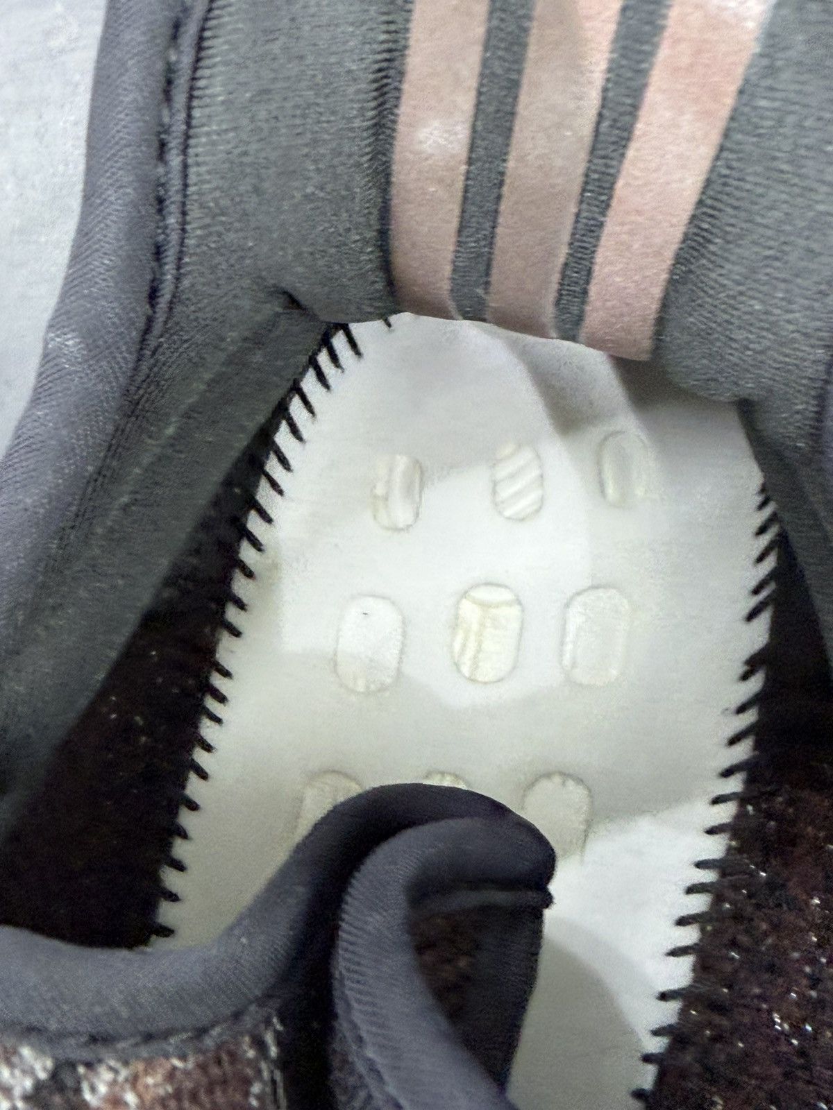 Adidas Yeezy Boost 350 V2 MX Rock Size 9 (2024) Size US 9 / EU 42 - 12 Thumbnail
