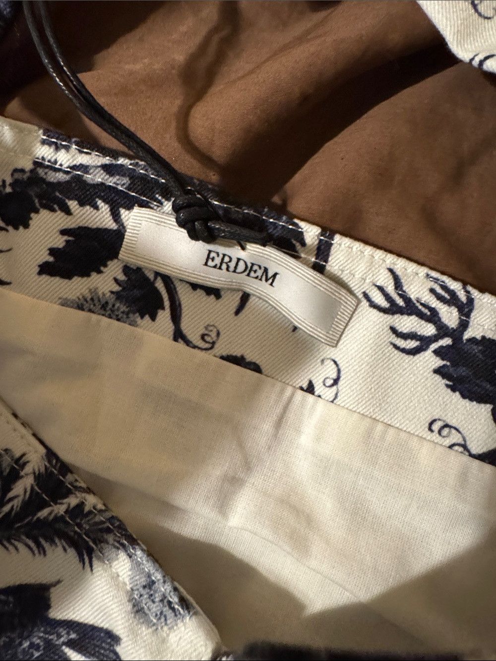 Erdem ERDEM White and Navy Botanical Cross-Back Crop Top Size XL / US 12-14 / IT 48-50 - 8 Thumbnail