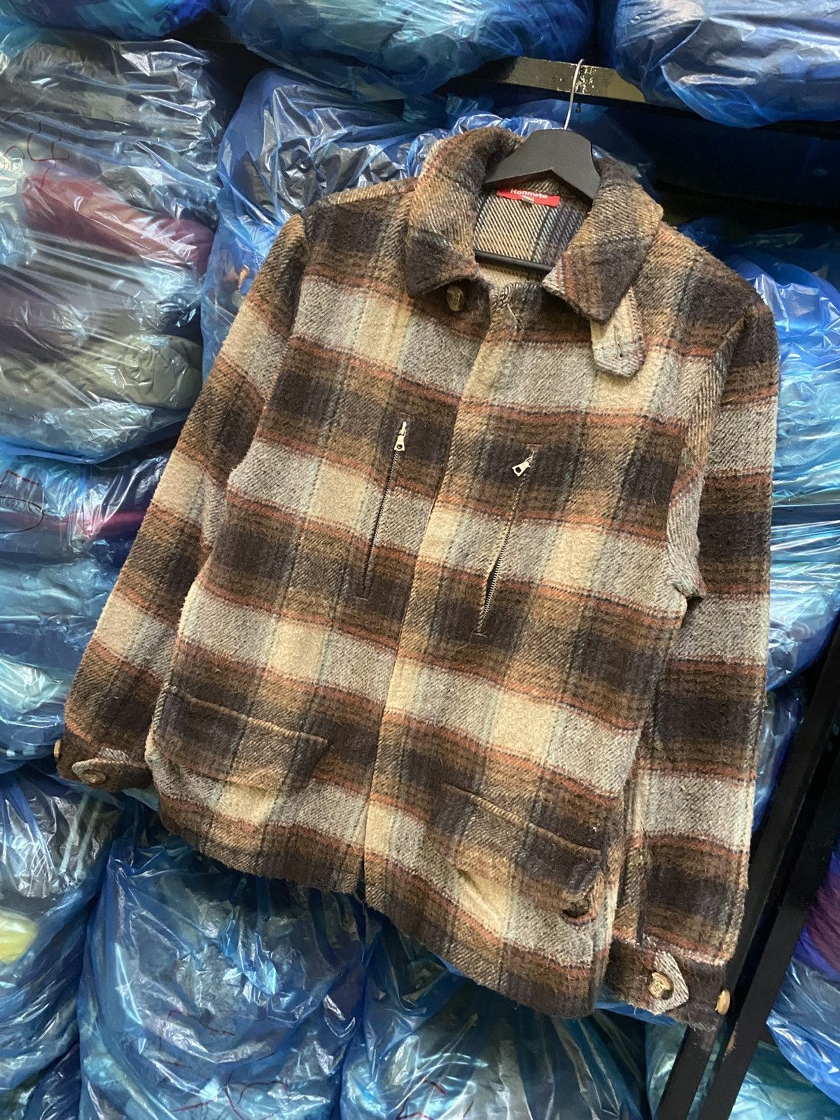Japanese Brand Vintage Honnete France Wool Blend Plaid Jacket Size US S / EU 44-46 / 1 - 2 Thumbnail