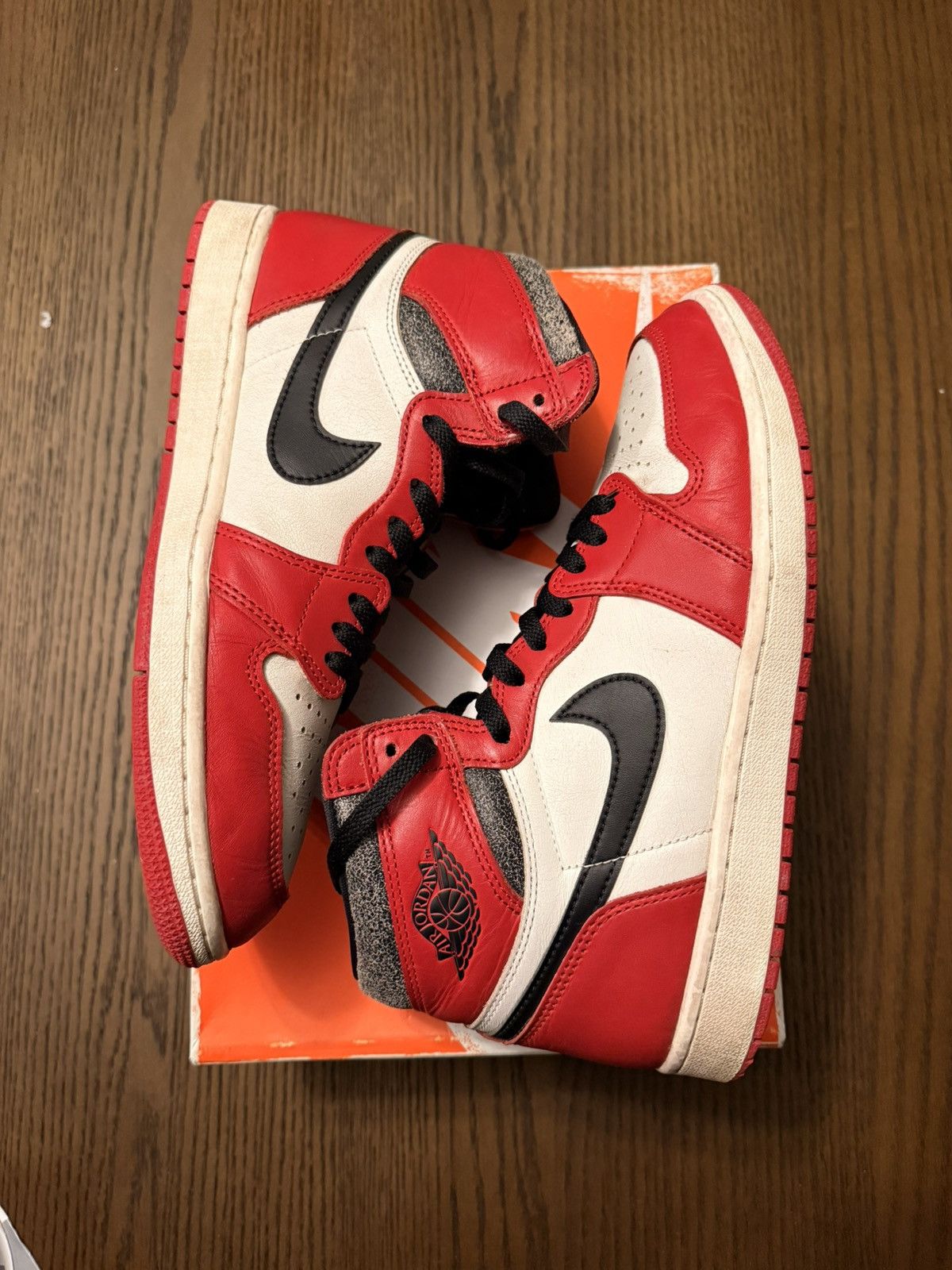 Jordan Brand Jordan 1 Chicago Lost & Found Size US 10.5 / EU 43-44 - 6 Thumbnail