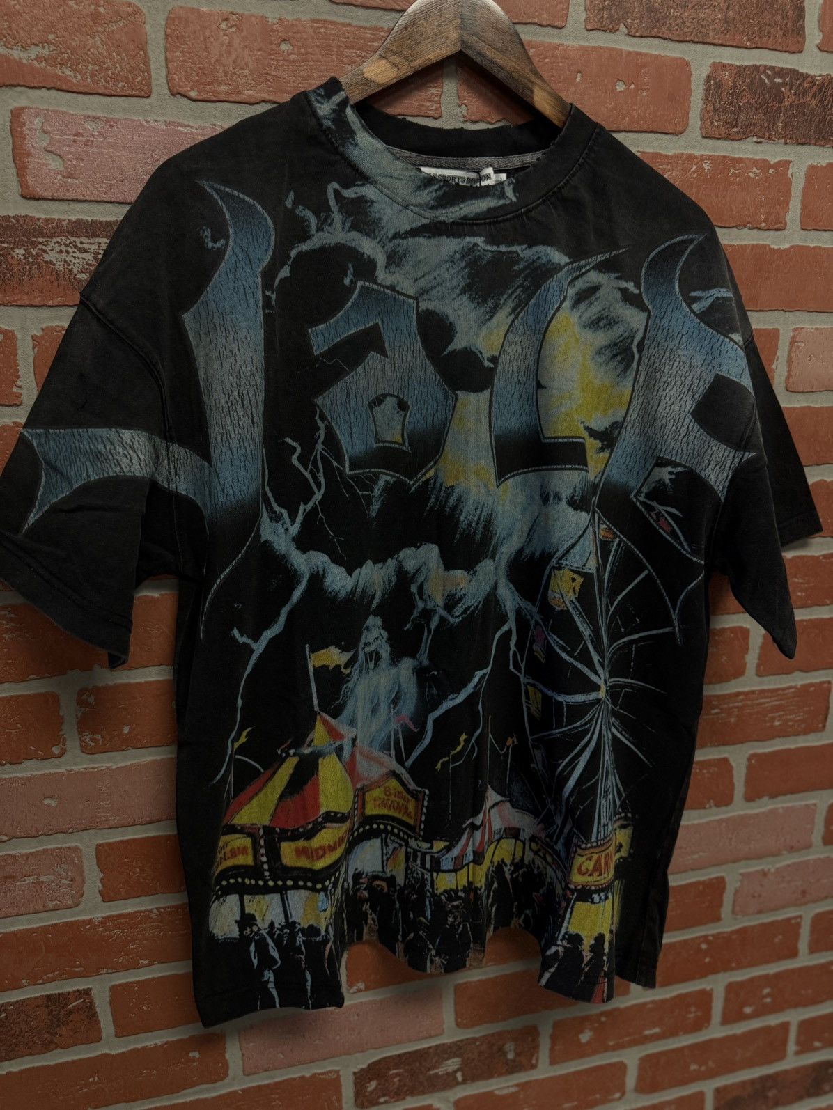 Vale Valley Tee Shirt Carnival Size XL Authentic