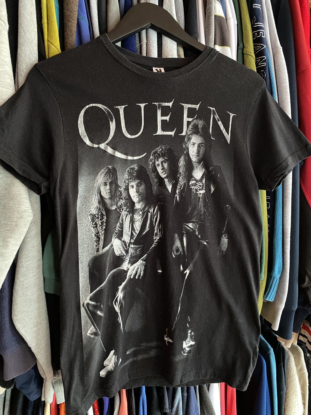 Band Tees VINTAGE QUEEN BAND T-SHIRT BACK PRINT Y2k Size US S / EU 44-46 / 1 - 3 Thumbnail