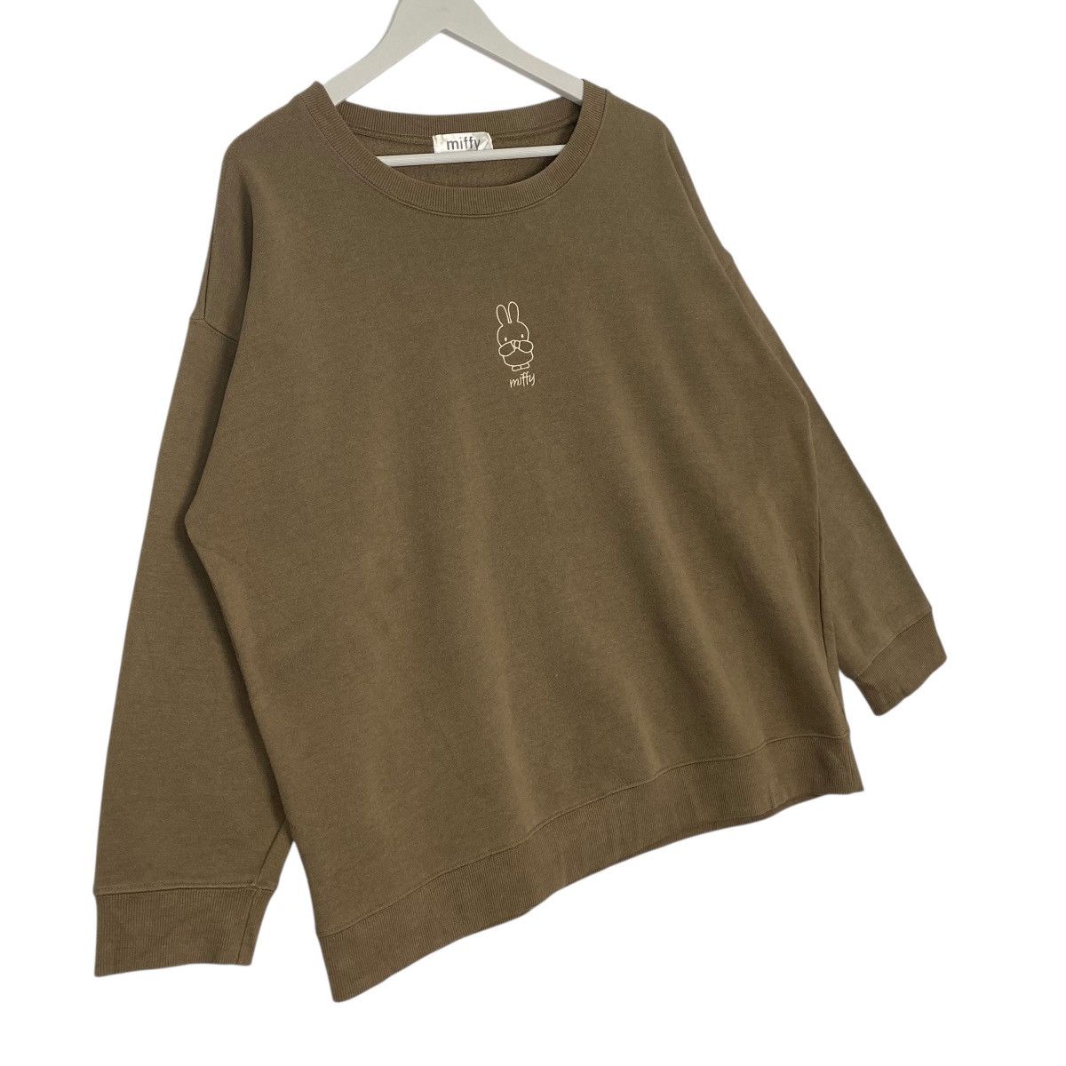 Vintage Vintage Miffy A Young Rabbit Crewneck Sweatshirt Brown SizeL Size US L / EU 52-54 / 3 - 3 Thumbnail