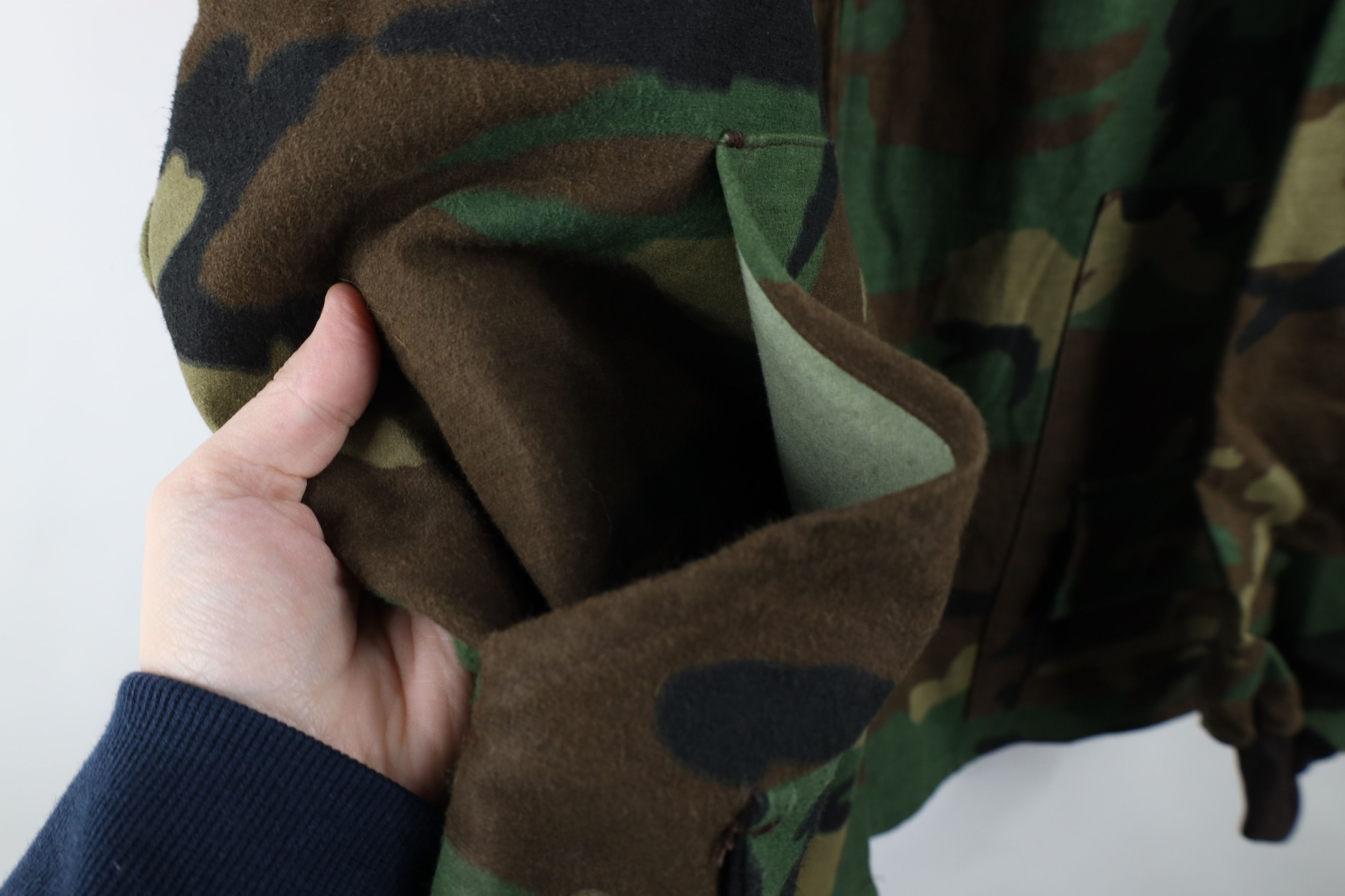 Vintage Vintage 70s Streetwear Cloth Camouflage Bomber Jacket USA Size US XL / EU 56 / 4 - 6 Thumbnail