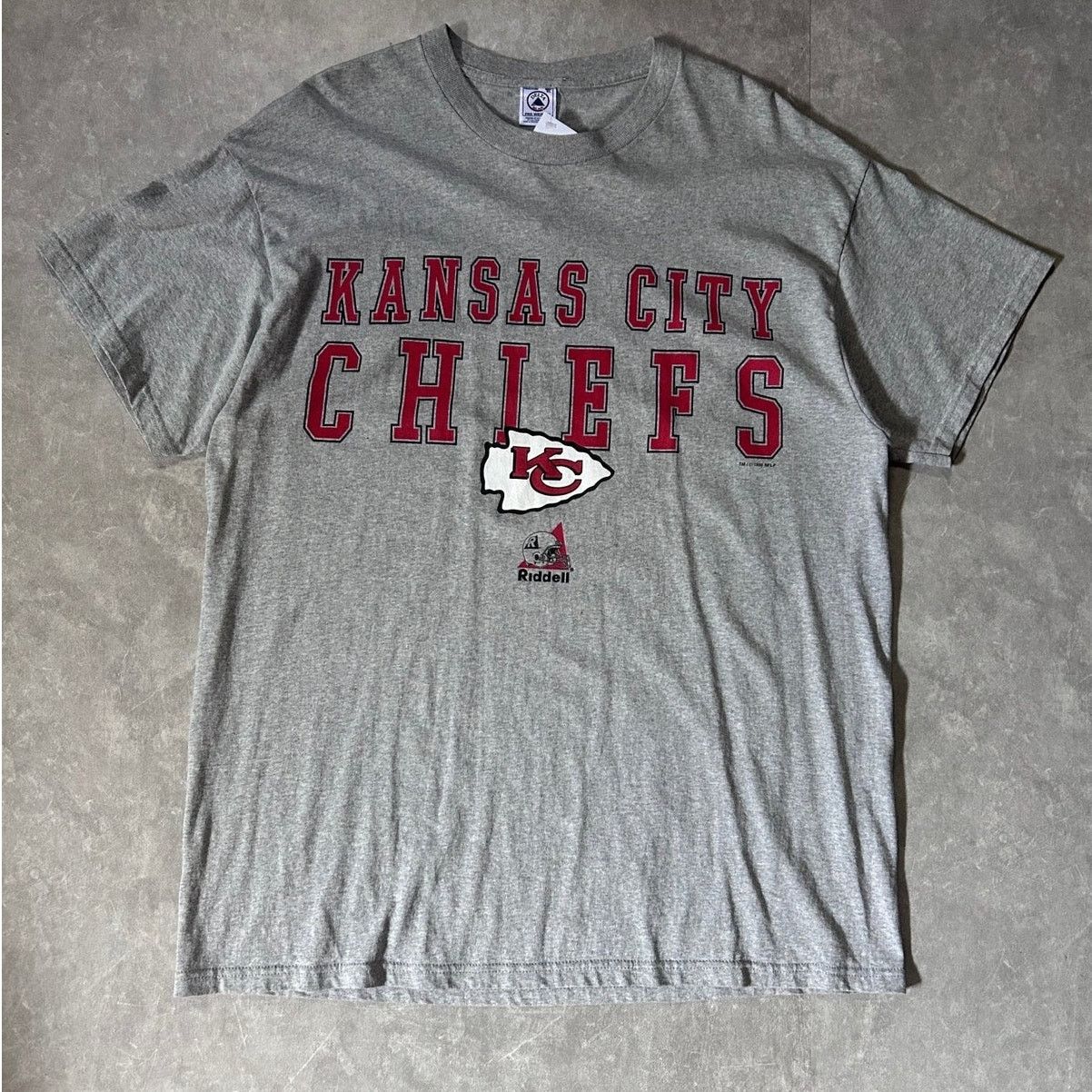 Delta 90's Vintage Kansas City Chiefs Riddell Grey T-Shirt -XL Size US XL / EU 56 / 4 - 1 Thumbnail