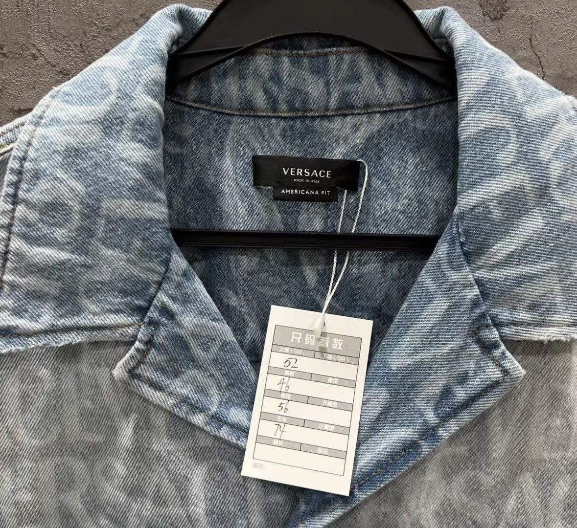 Versace Versace Printed denim shirt Size US L / EU 52-54 / 3 - 6 Thumbnail