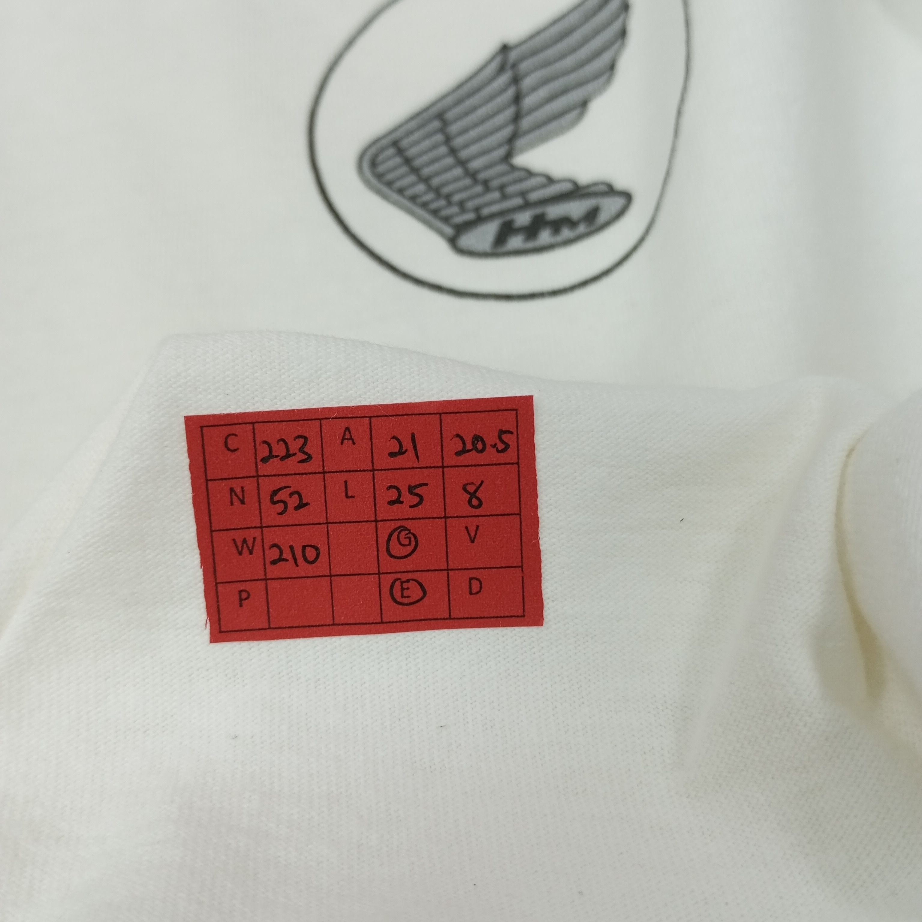 Honda Honda History Of Wings Japanese Brand Tshirt c223n52 Size US L / EU 52-54 / 3 - 11 Thumbnail