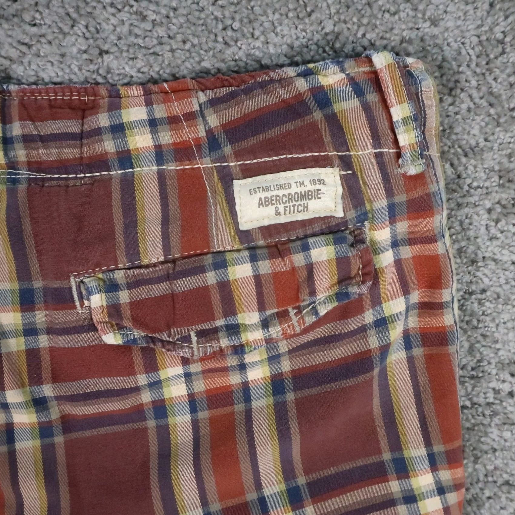 Abercrombie & Fitch VINTAGE Abercrombie & Fitch Chino Shorts Mens 32 Plaid Breathable Cotton 10 Inseam Size US 32 / EU 48 - 6 Thumbnail