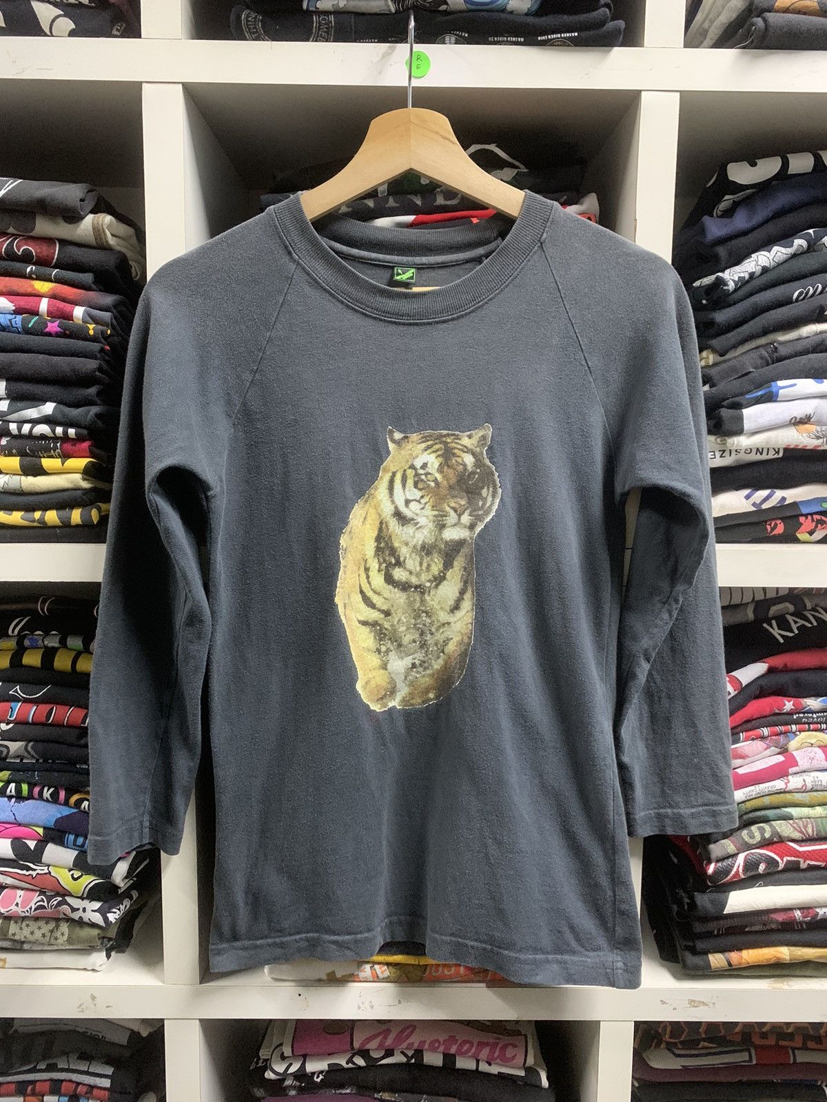 Neighborhood Vintage Tiger Iron On Logo Neighborhood Shirt Size US XS / EU 42 / 0 - 1 Thumbnail