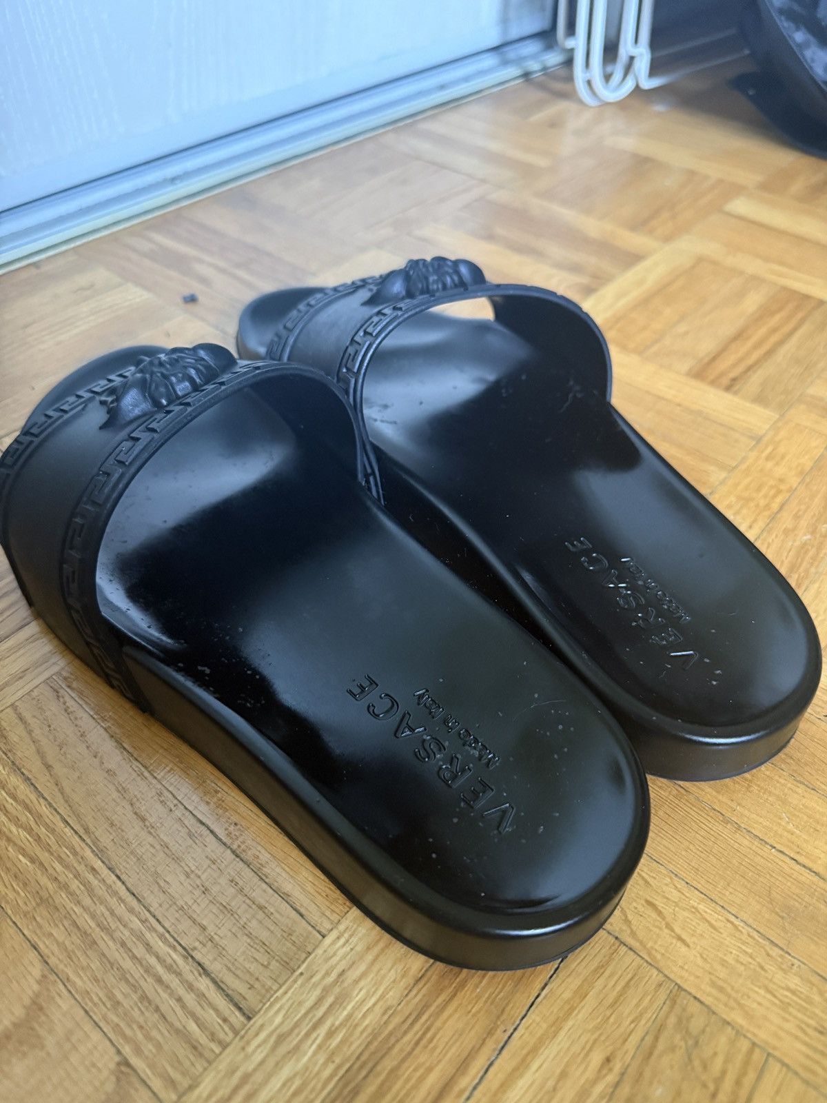 Versace Versace La Medusa Palazzo Rubber Slides Size US 9 / EU 42 - 2 Thumbnail