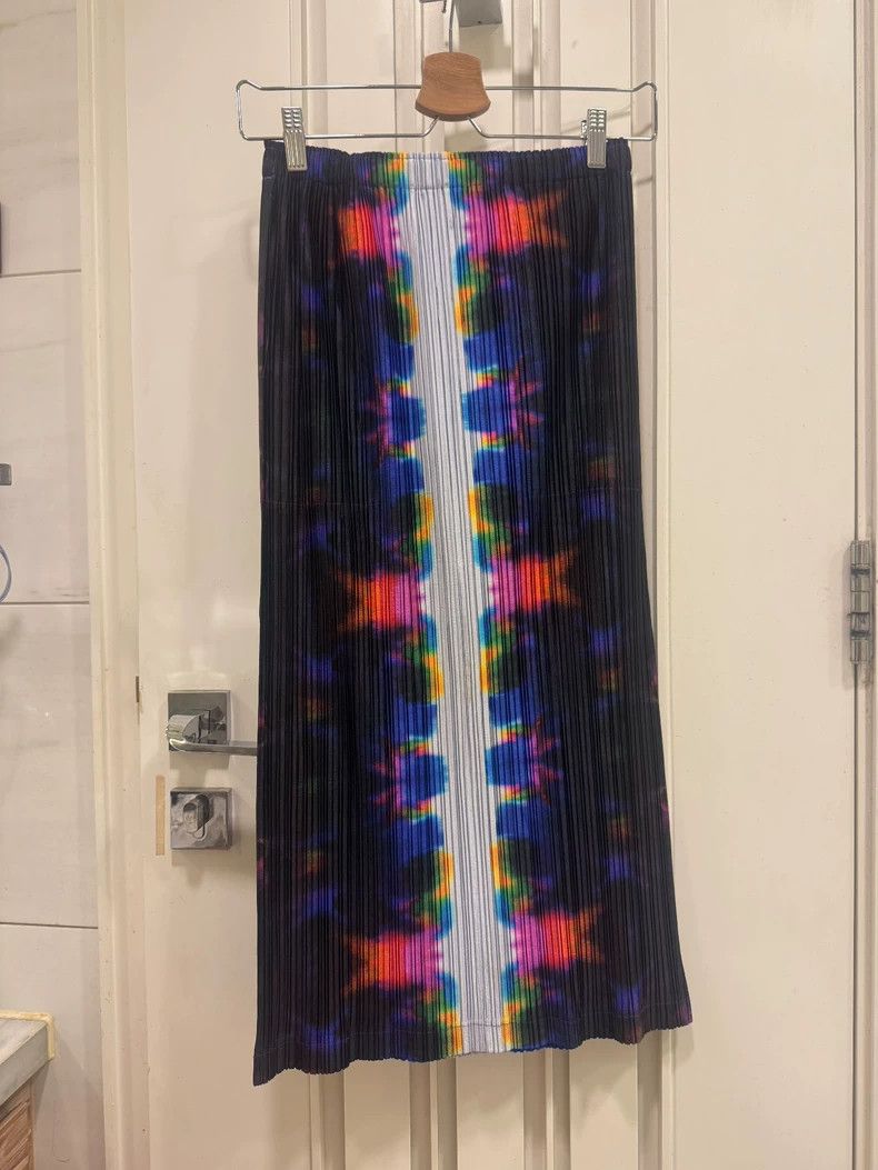 Issey Miyake Issey Miyake size:2 black skirt Size 42" / US 20 - 1 Thumbnail
