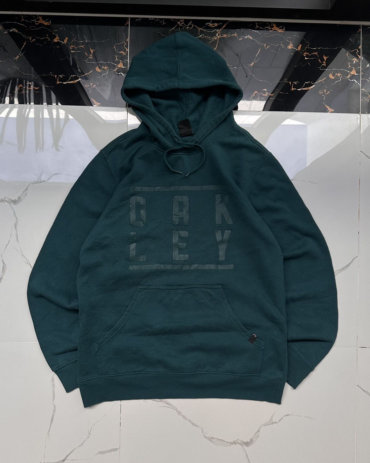Oakley OAKLEY VINTAGE BIG LOGO STREETWEAR HOODIE Size US L / EU 52-54 / 3 - 2 Thumbnail
