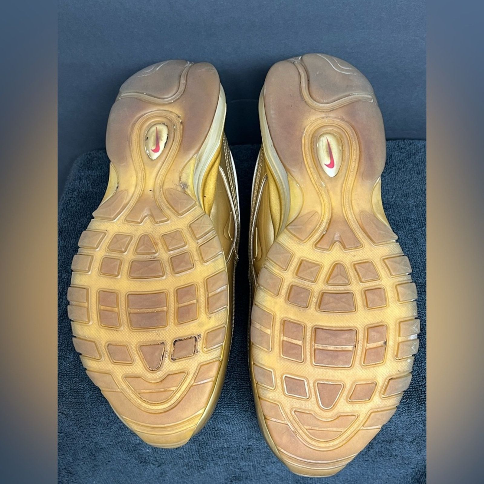 Nike Nike Air Max 97 Metallic Gold Low Top Shoes Mens 10.5 W/ Box Size US 10.5 / EU 43-44 - 9 Thumbnail