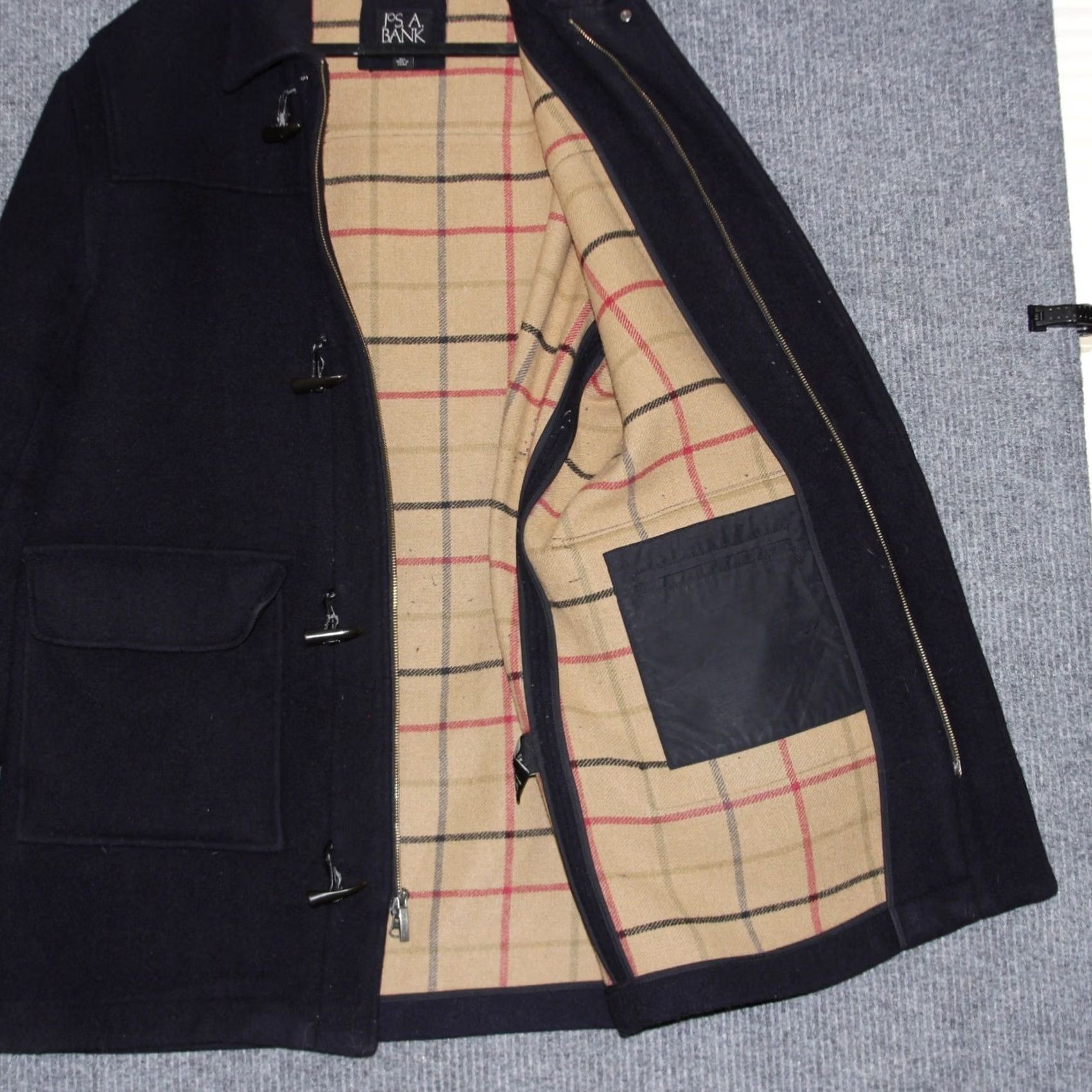 Vintage JOS A BANK Duffle Coat Mens L Navy Wool Blend Toggle Closure Pockets Lined Size US L / EU 52-54 / 3 - 2 Thumbnail