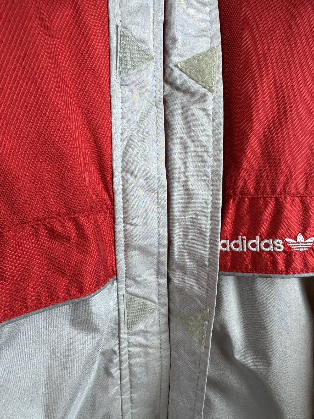 Adidas VTG 80’s adidas Trefoil GORE-TEX Windbreaker• Made in Korea Size US L / EU 52-54 / 3 - 4 Thumbnail