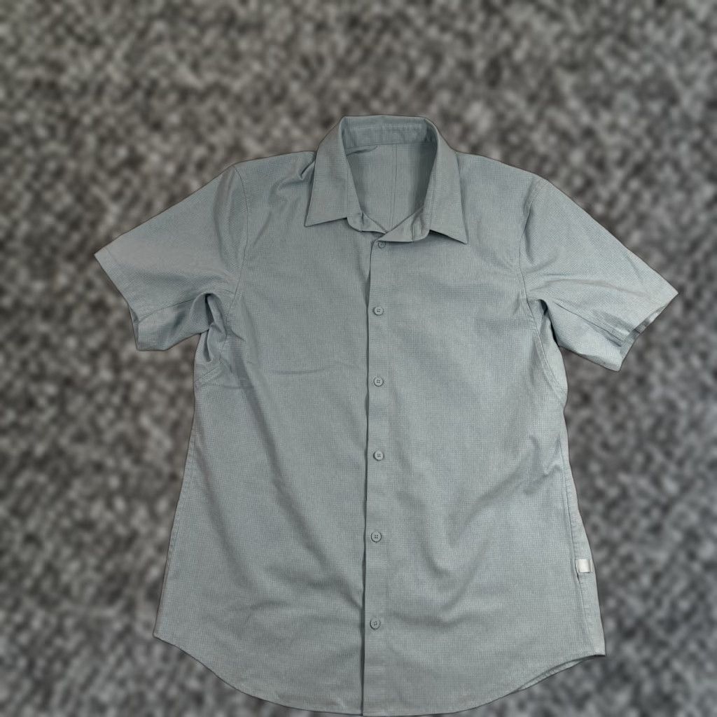 Lululemon Lululemon Airing Easy Short Sleeve Button-Up Shirt Mens M Blue Lightweight Breathable Quick Dry Vented Logo Size US M / EU 48-50 / 2 - 1 Thumbnail