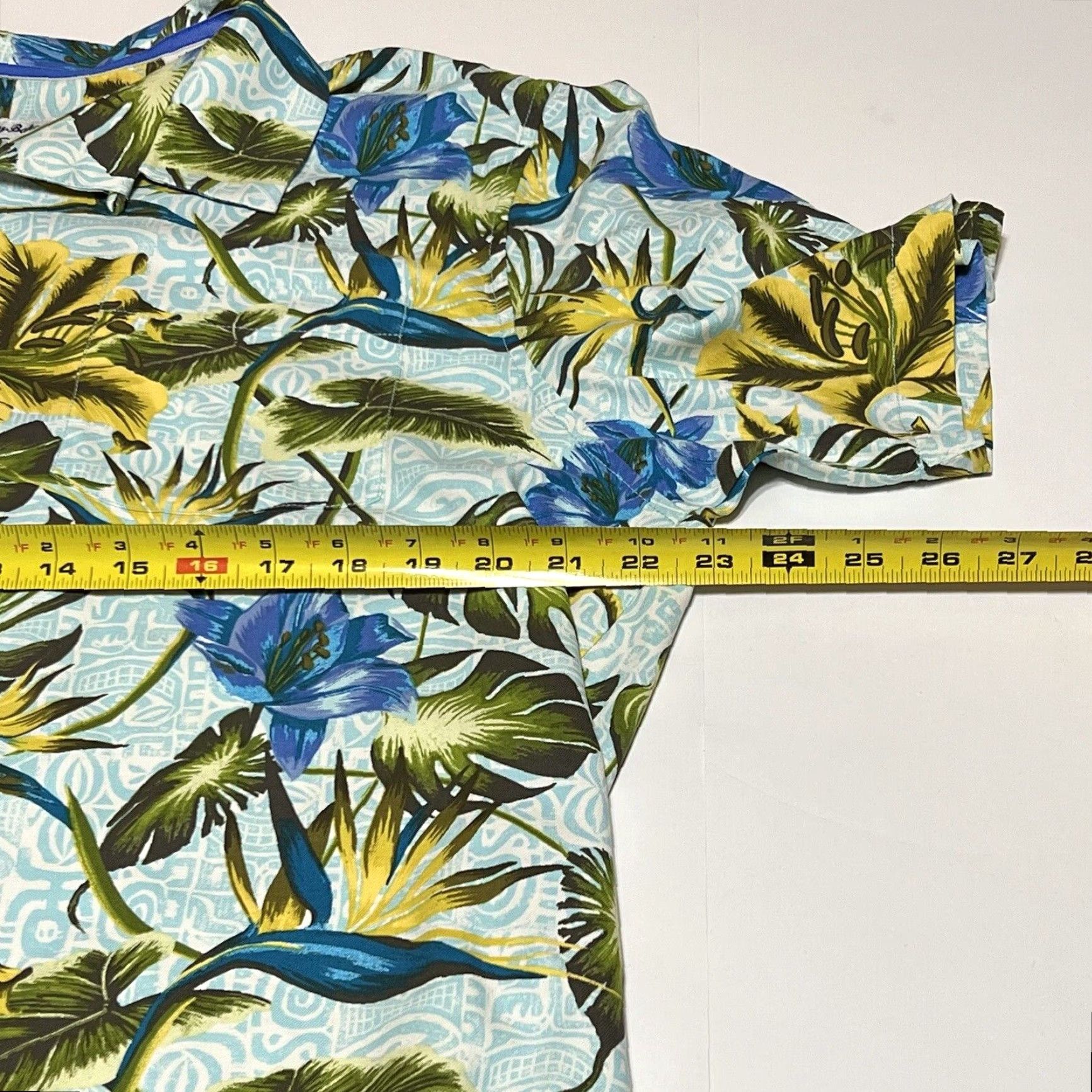 Tommy Bahama Tommy Bahama Men's L Artist Series 2021 100% Silk Floral Tribal Hawaiian Shirt Size US L / EU 52-54 / 3 - 6 Thumbnail