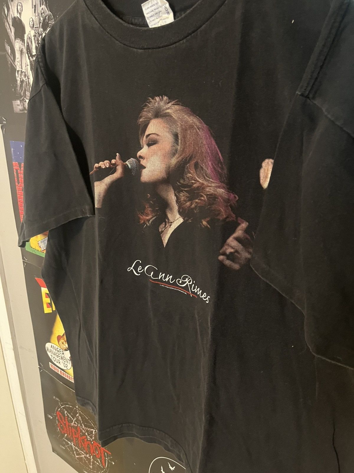 Fruit Of The Loom Vintage 90’s 1997 made in USA LeAnn Rimes Concert Band Tee. Size US XL / EU 56 / 4 - 2 Thumbnail