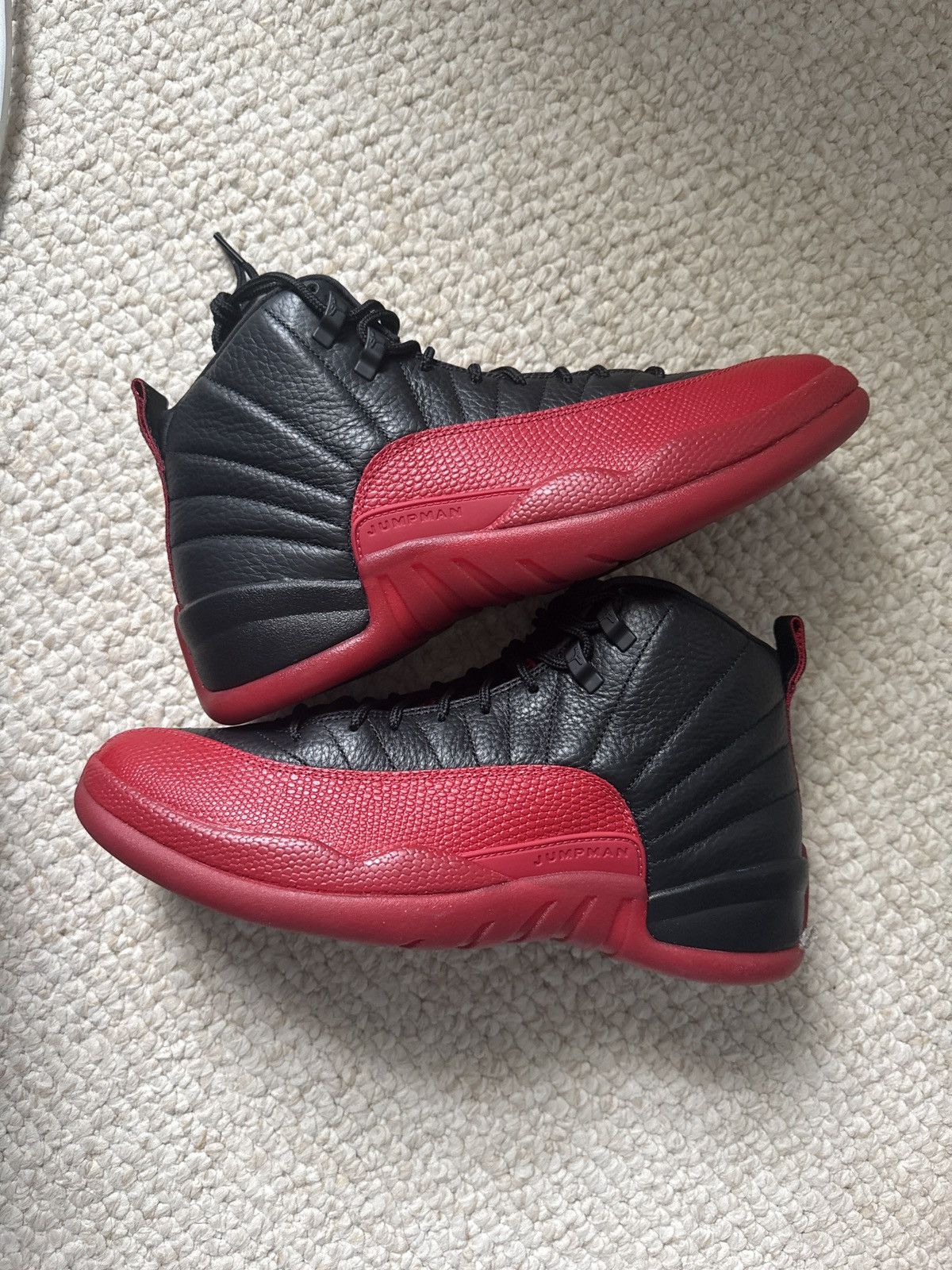 Jordan Brand × Nike Jordan 12 Retro Flu Game 2025 Size US 10.5 / EU 43-44 - 2 Thumbnail