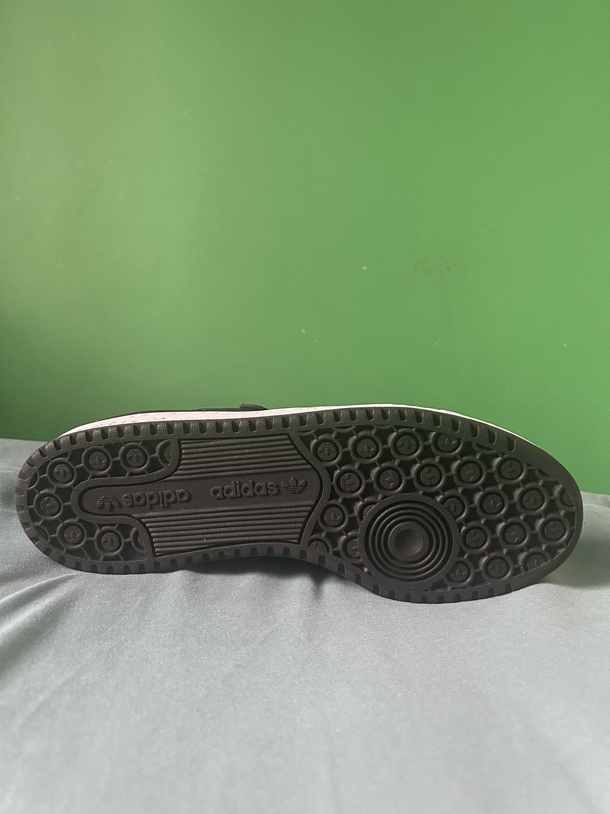 Adidas Adidas Forum Low Panda 2022 Size US 10 / EU 43 - 5 Thumbnail