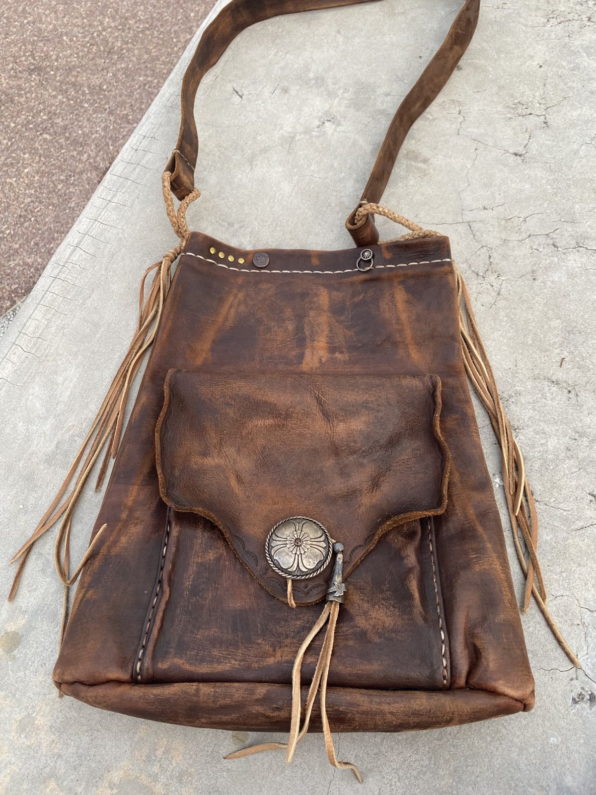 Vintage Vintage custom Leather sling bag Boho goros style Size ONE SIZE - 1 Thumbnail