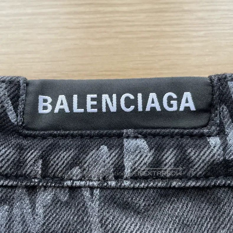 Balenciaga Balenciaga Logo print mini denim skirt Size 35" - 3 Thumbnail