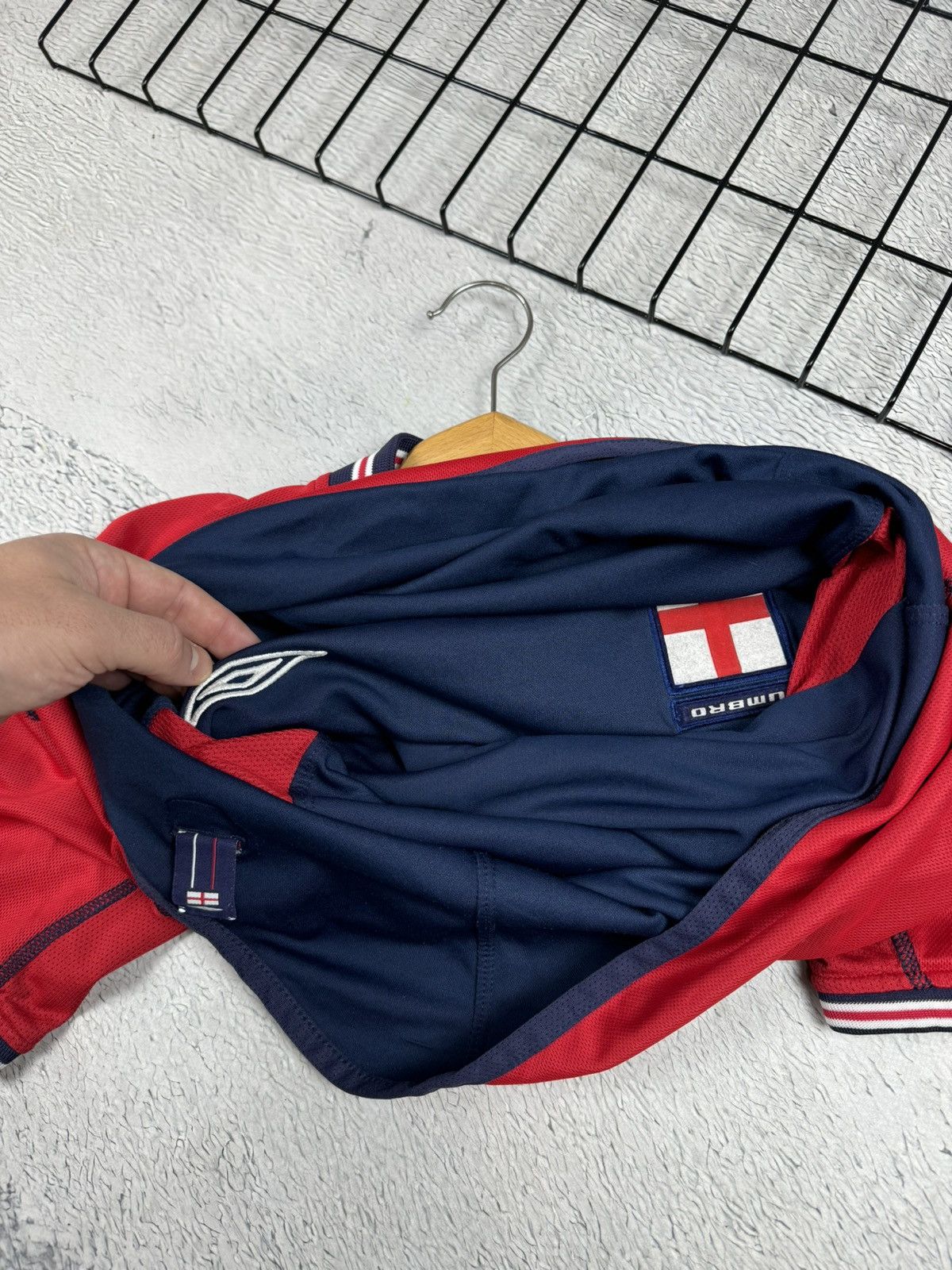 Umbro × Vintage 2002 England National Team Away Umbro Jersey Blokcore M sz Size US M / EU 48-50 / 2 - 10 Thumbnail