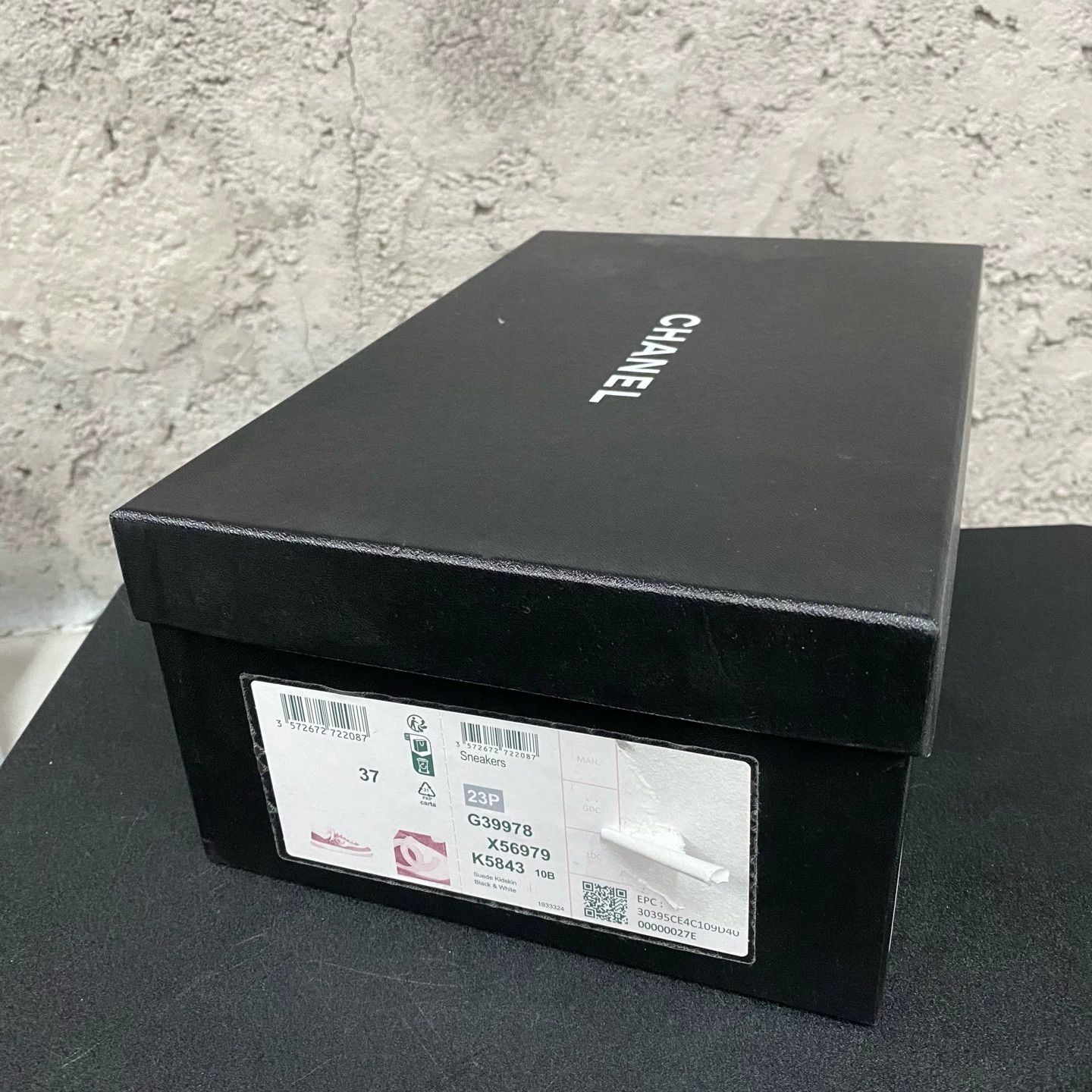 Chanel Chanel Black & White Panda Sneakers 37 Size US 6 / IT 36 - 9 Thumbnail