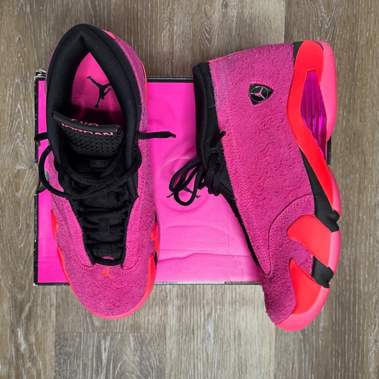 Jordan Brand shocking pink 14s Size US 7.5 / EU 40-41 - 2 Thumbnail