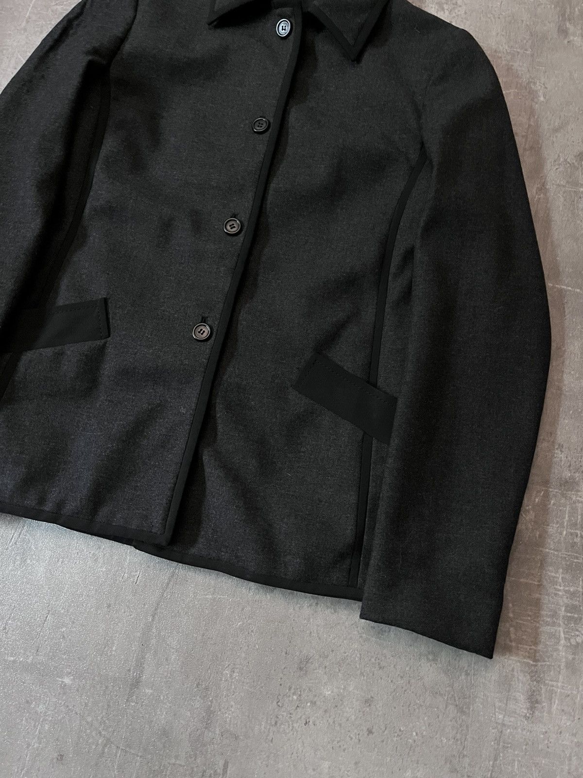 Prada Prada Vintage women wool coat nylon grey 90s Size M / US 6-8 / IT 42-44 - 2 Thumbnail