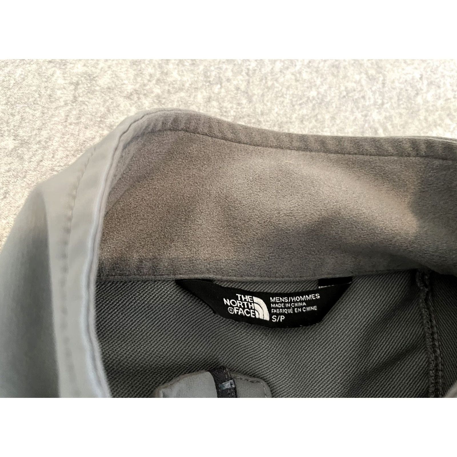 The North Face The North Face Jacket Mens Small Gray Full Zip Outdoor Baggy? Size US S / EU 44-46 / 1 - 3 Thumbnail